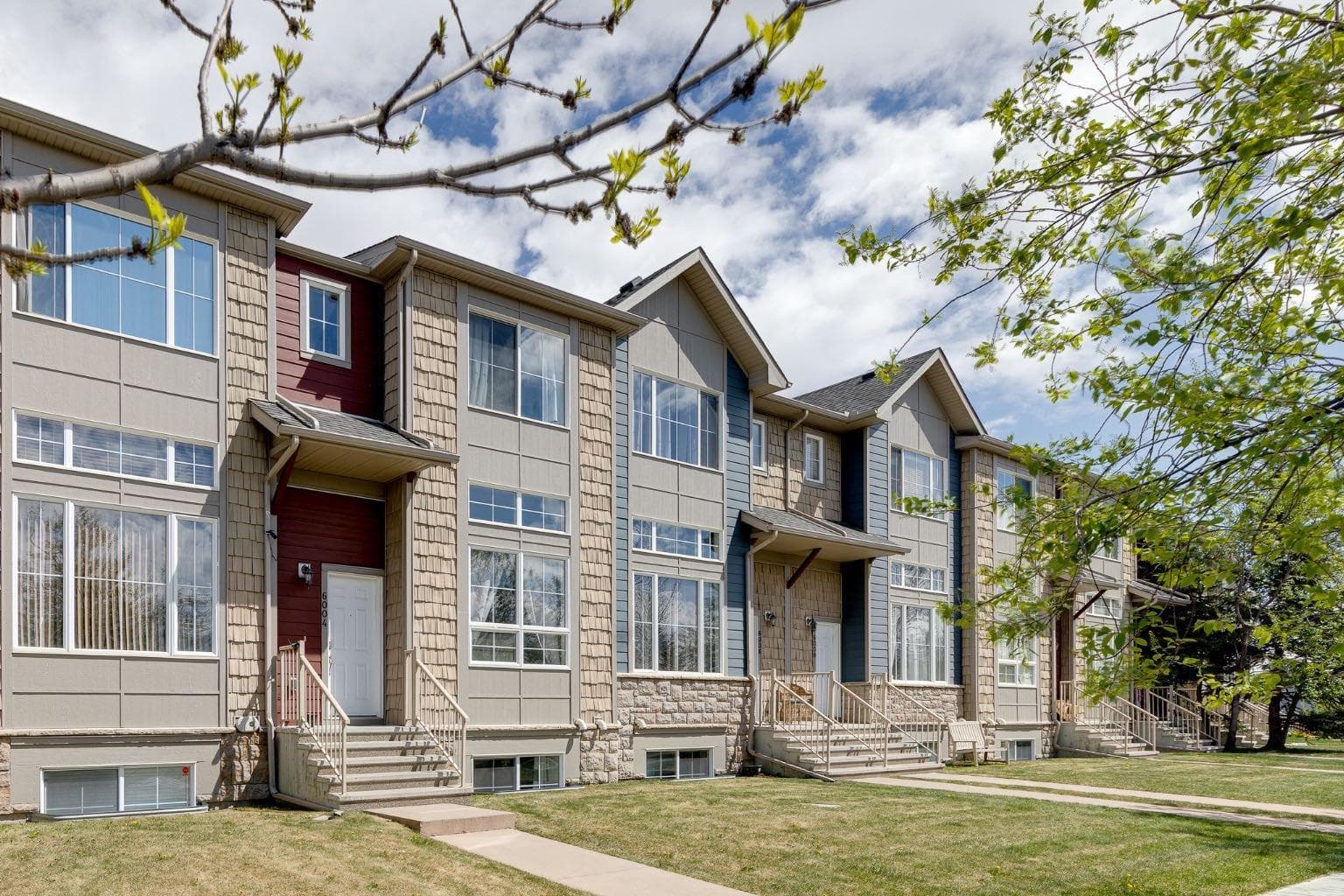 6004, 2370 Bayside Road SW — photo 1