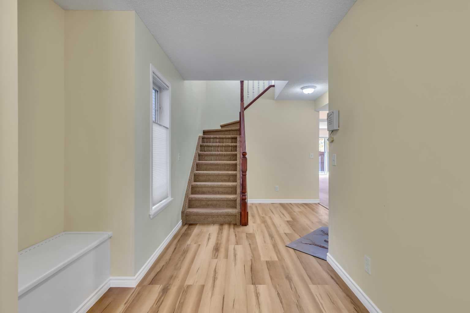 140 Valley Ridge Heights NW — photo 3