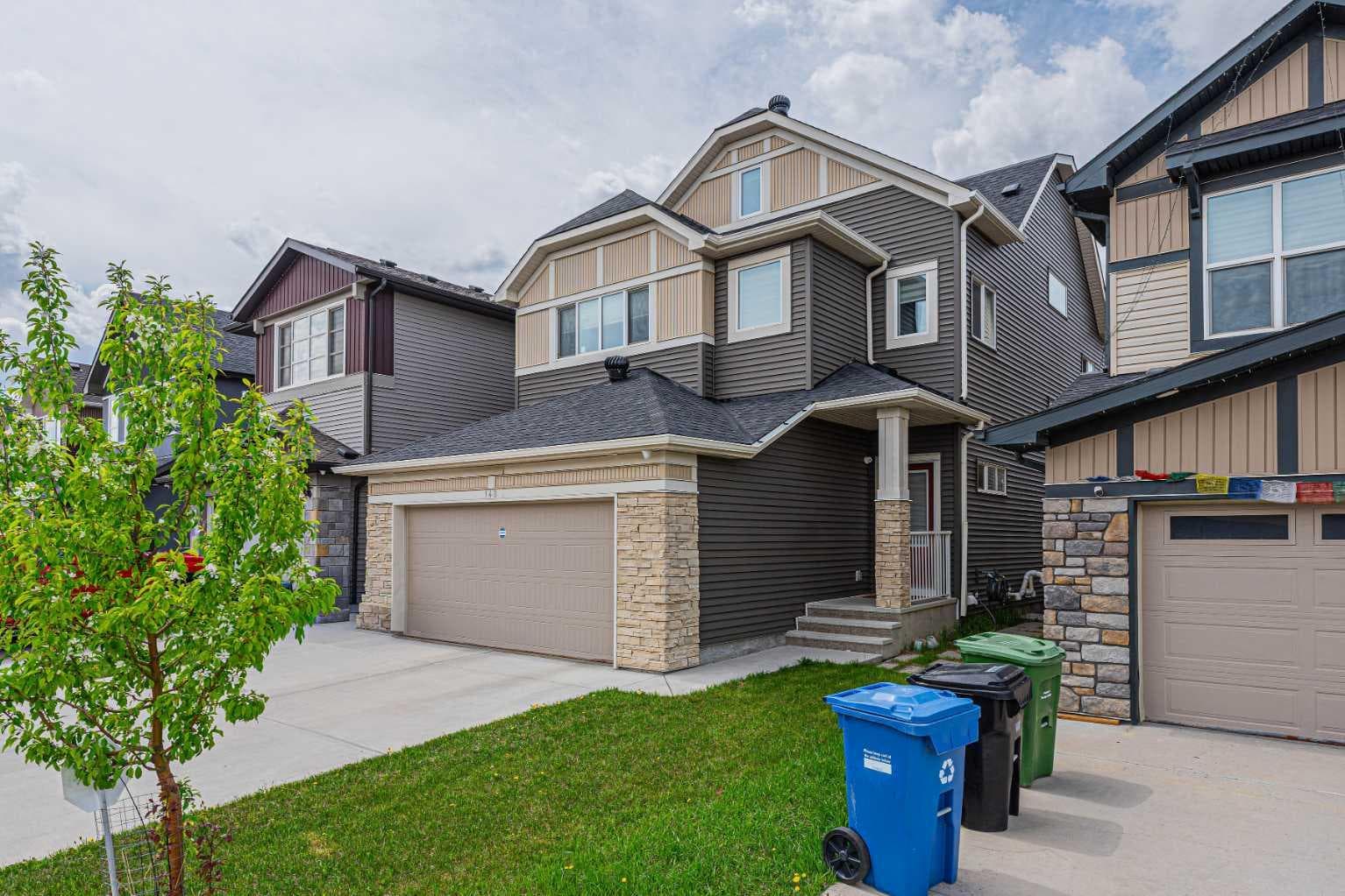 148 Savanna Close NE — photo 2