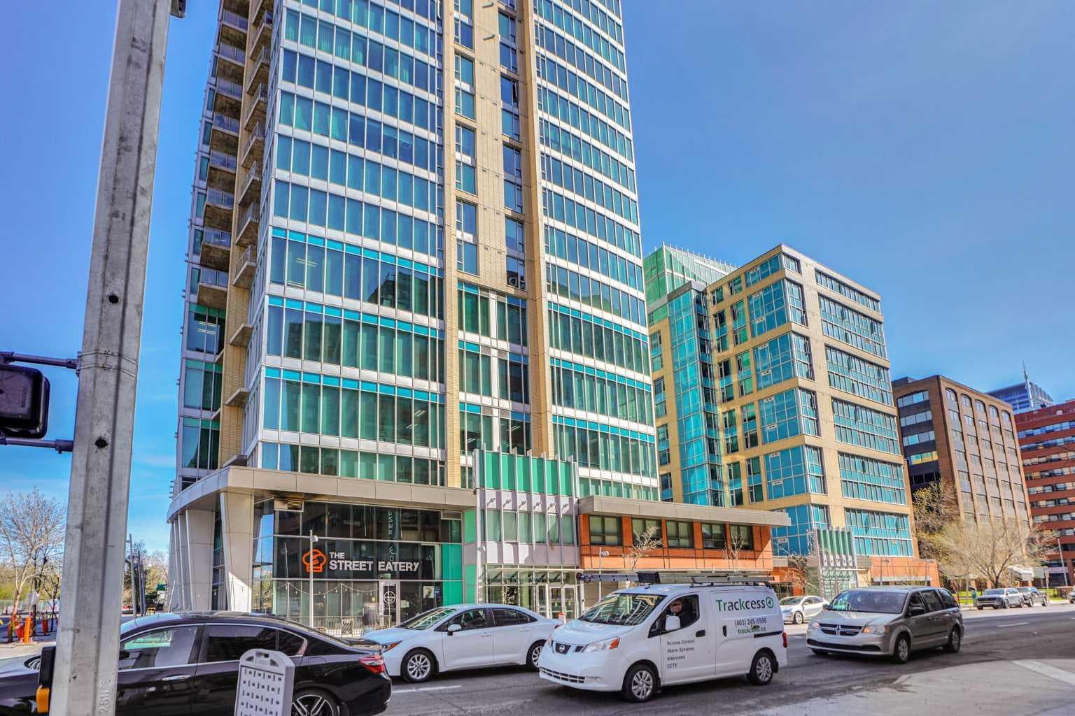 880 4 Avenue SW — photo 1