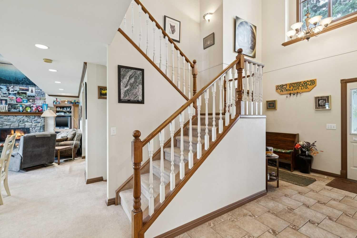 361 Wildwood Drive SW — photo 3