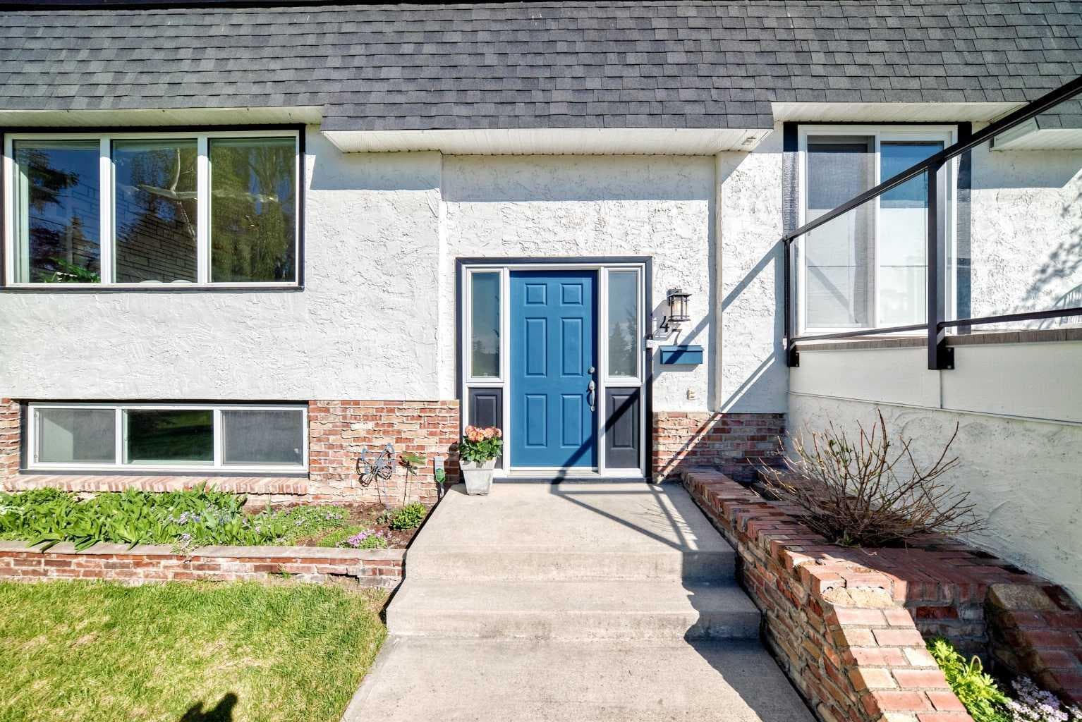 47 Coleridge Crescent NW — photo 3