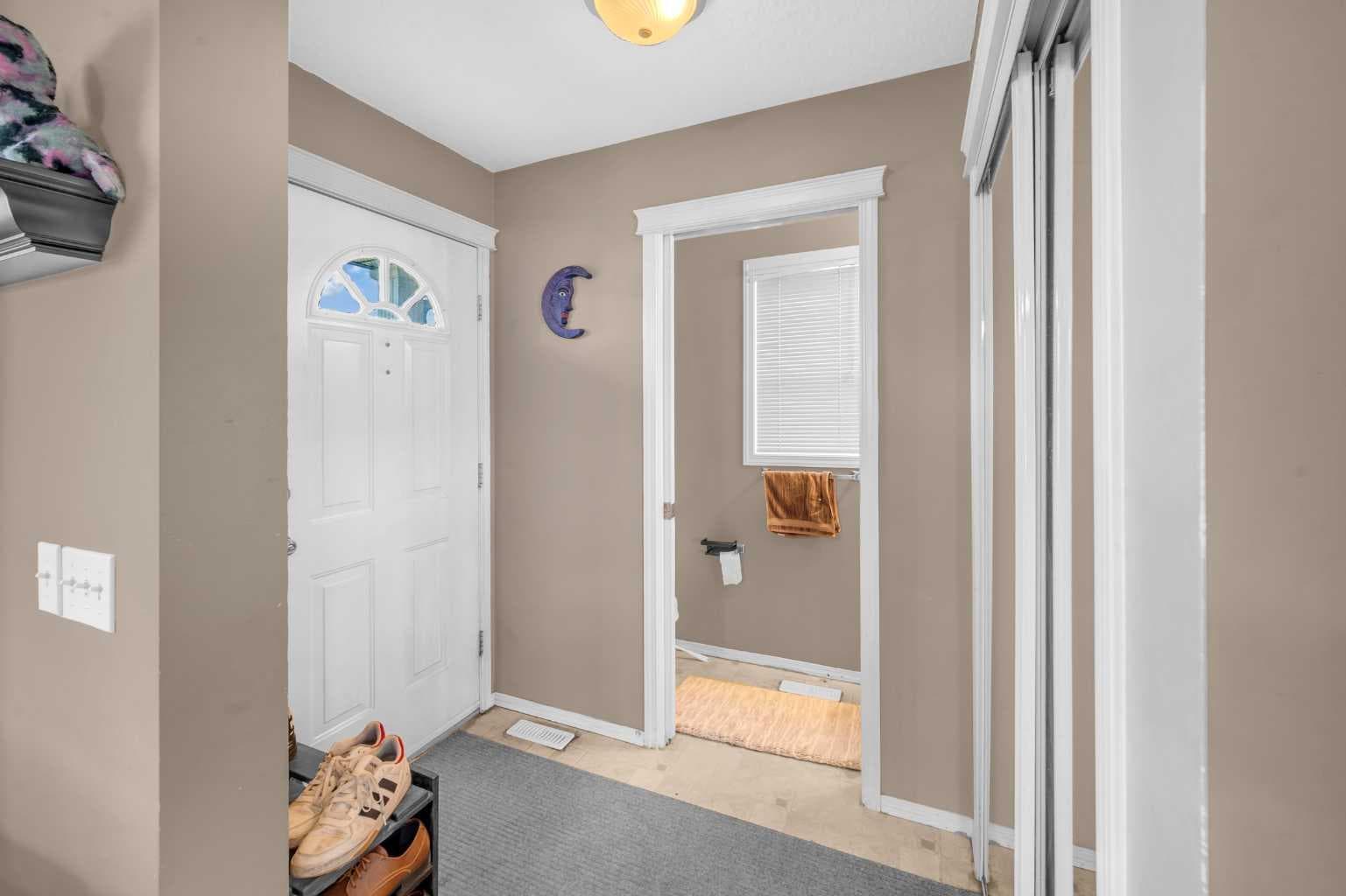 6 Saddlemont Way NE — photo 4