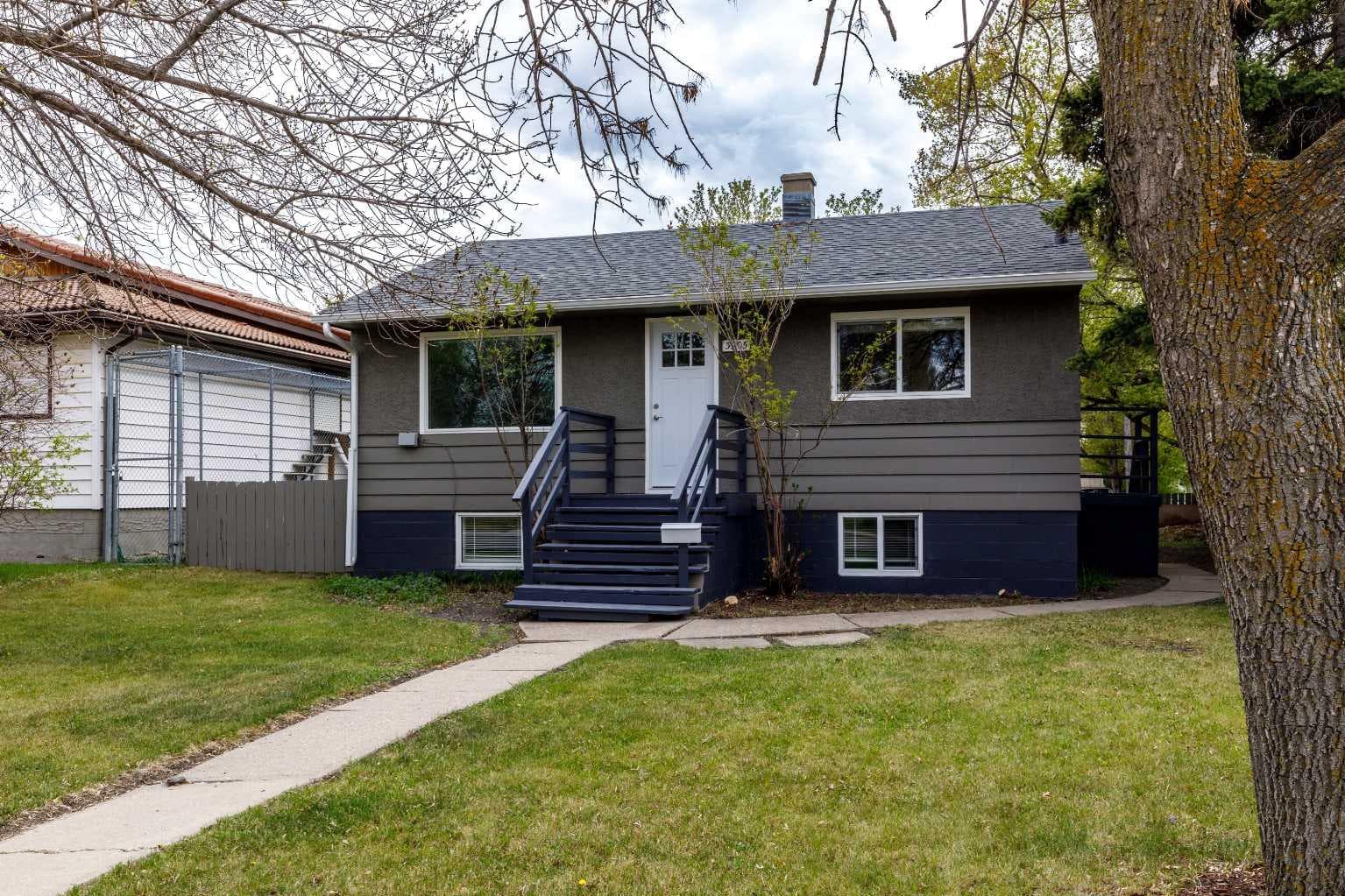 3905 46 Street — photo 4