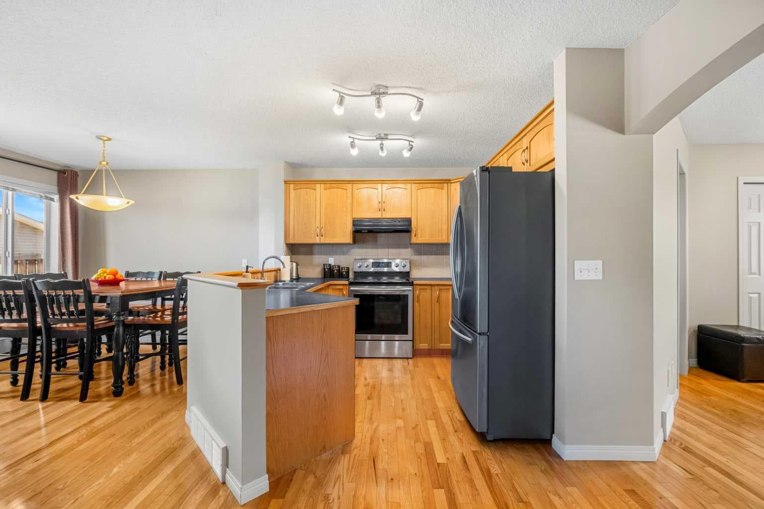 83 Saddlebrook Gardens NE — photo 4