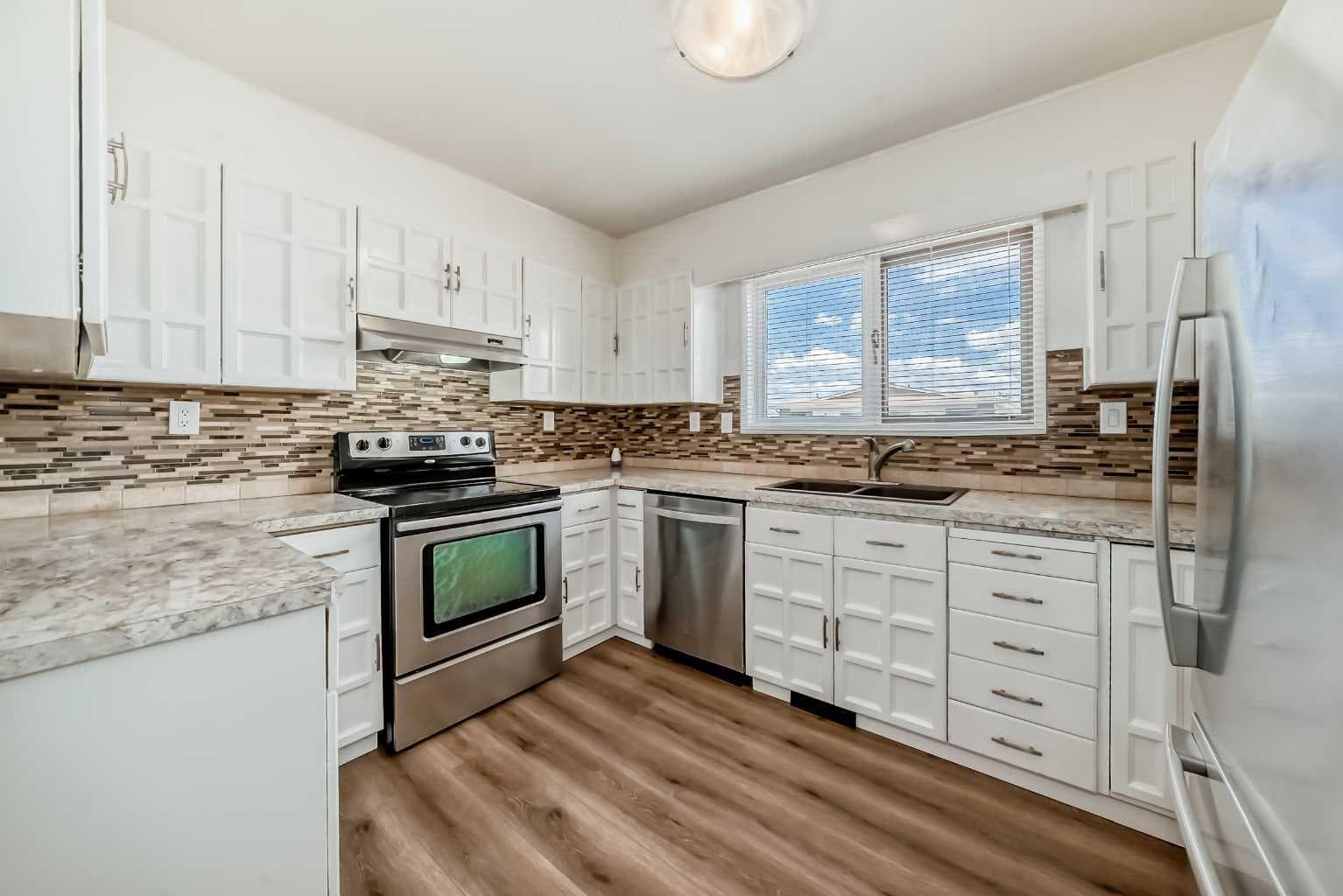 2 Nichols Crescent — photo 4