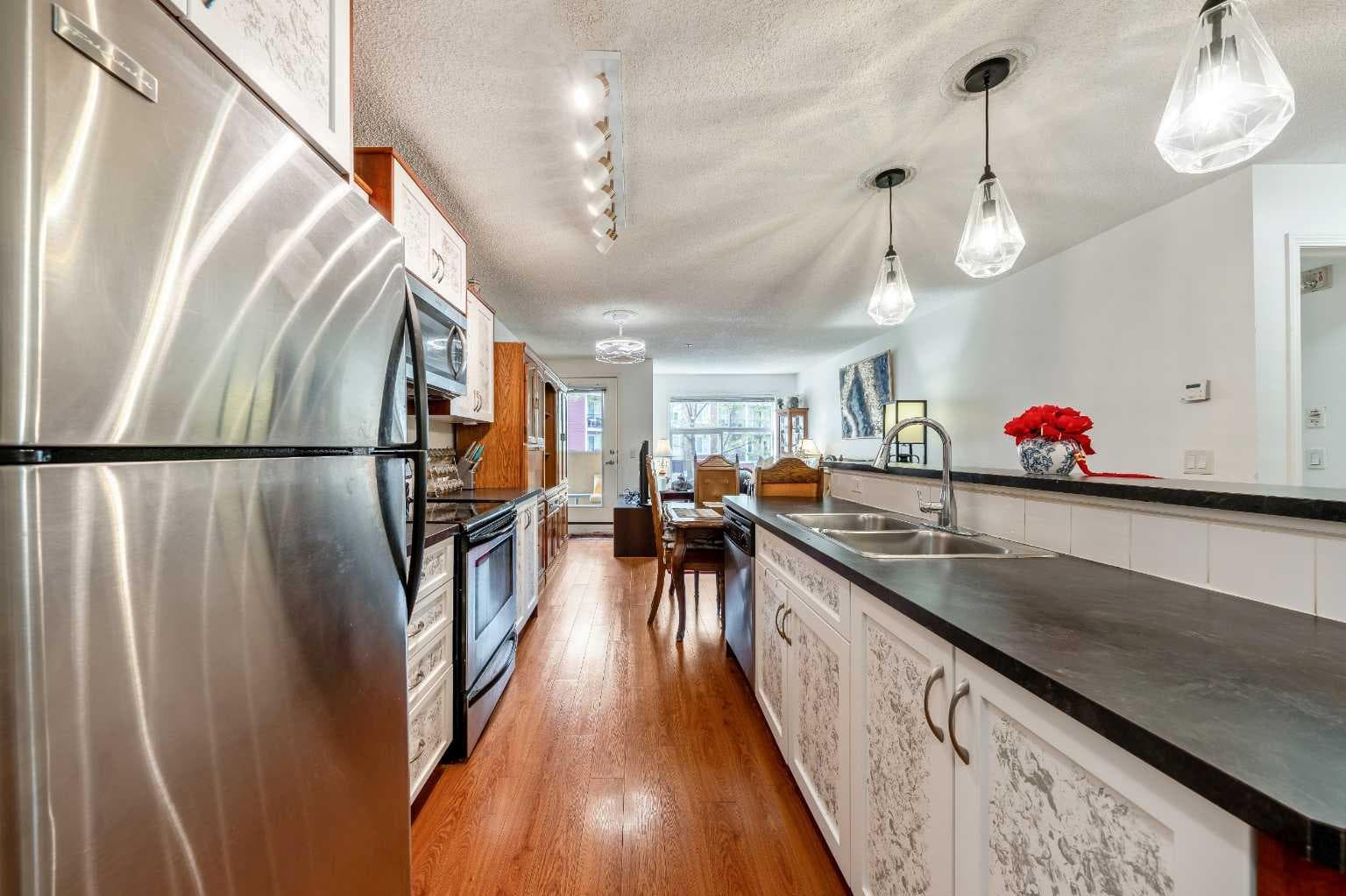 2132, 700 Willowbrook Road NW — photo 5