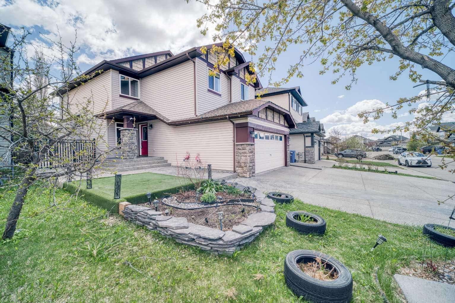 100 Royal Birch Crescent NW — photo 3
