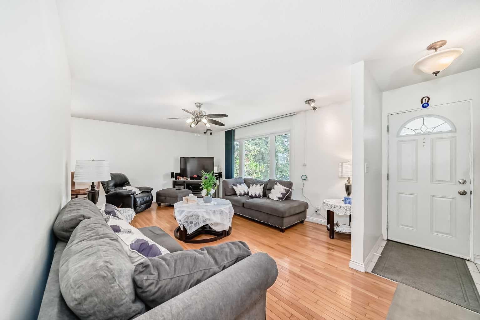 5132 Marian Way NE — photo 4
