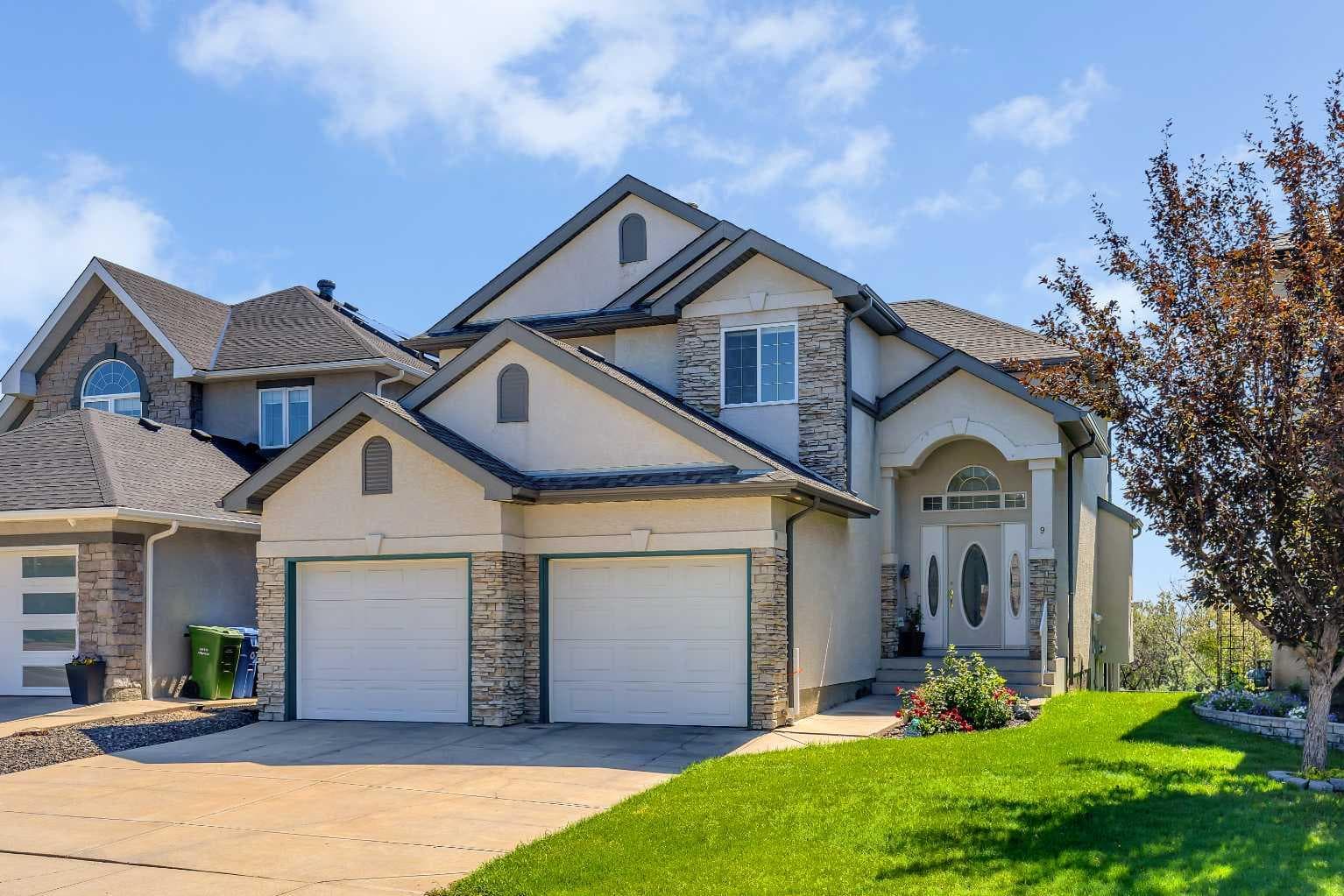 9 Panorama Hills Manor NW — photo 3