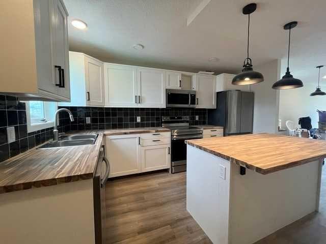 406 Main Street — photo 4