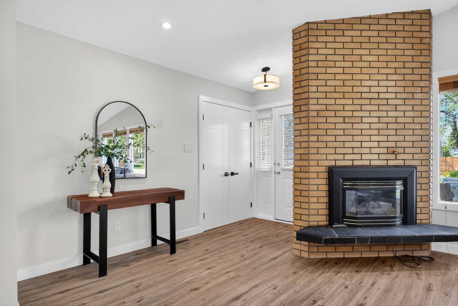 332 Wascana Crescent SE — photo 3