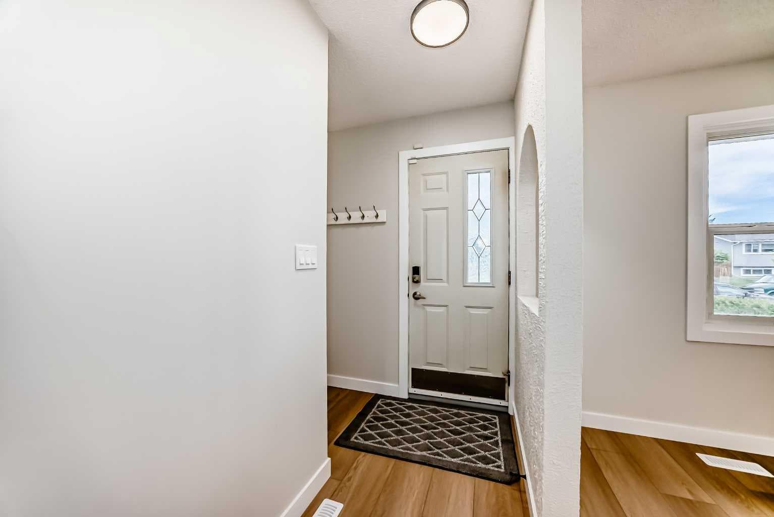 4607 Marwood Way NE — photo 3