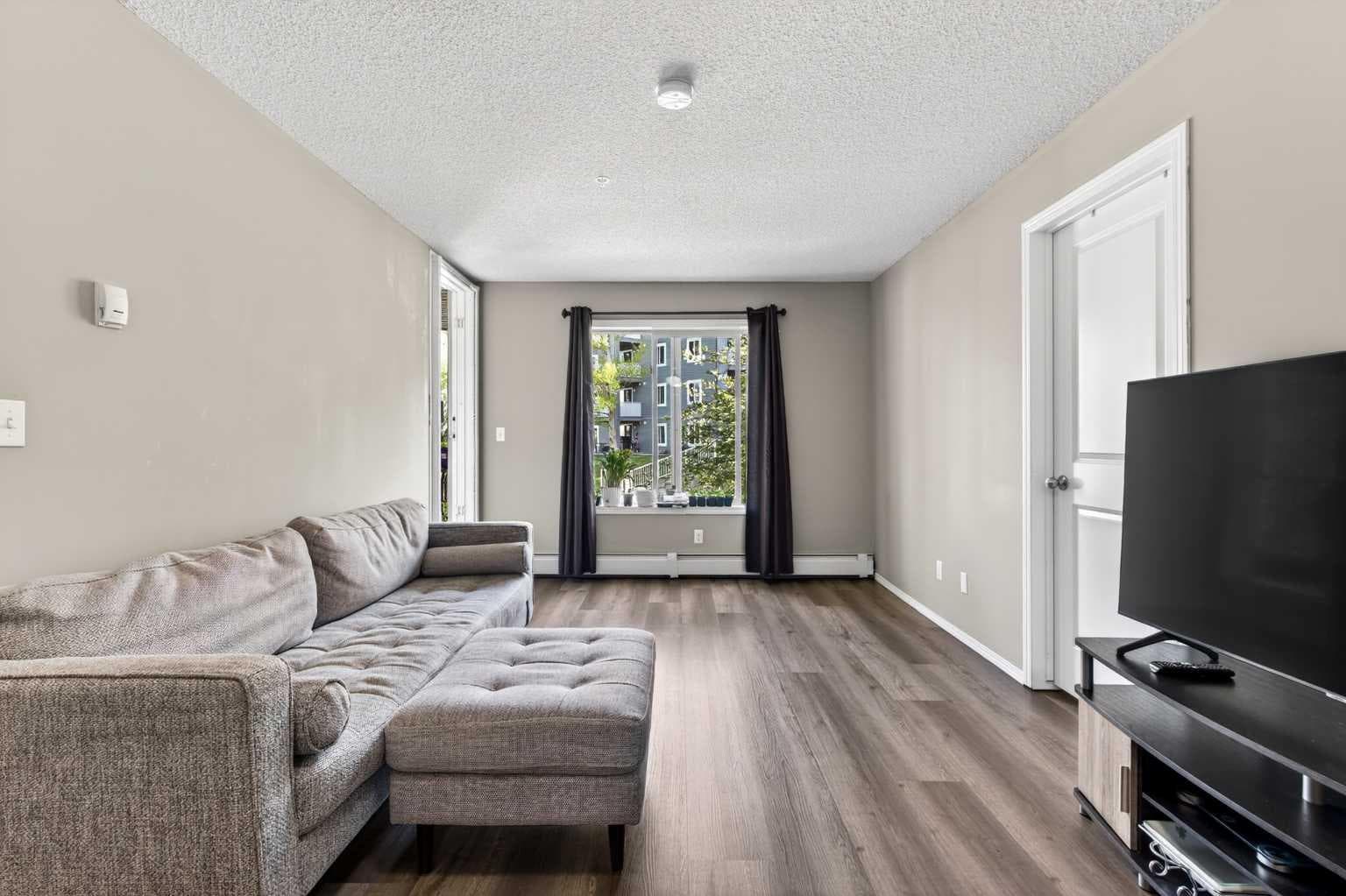 9103, 403 Mackenzie Way SW — photo 5