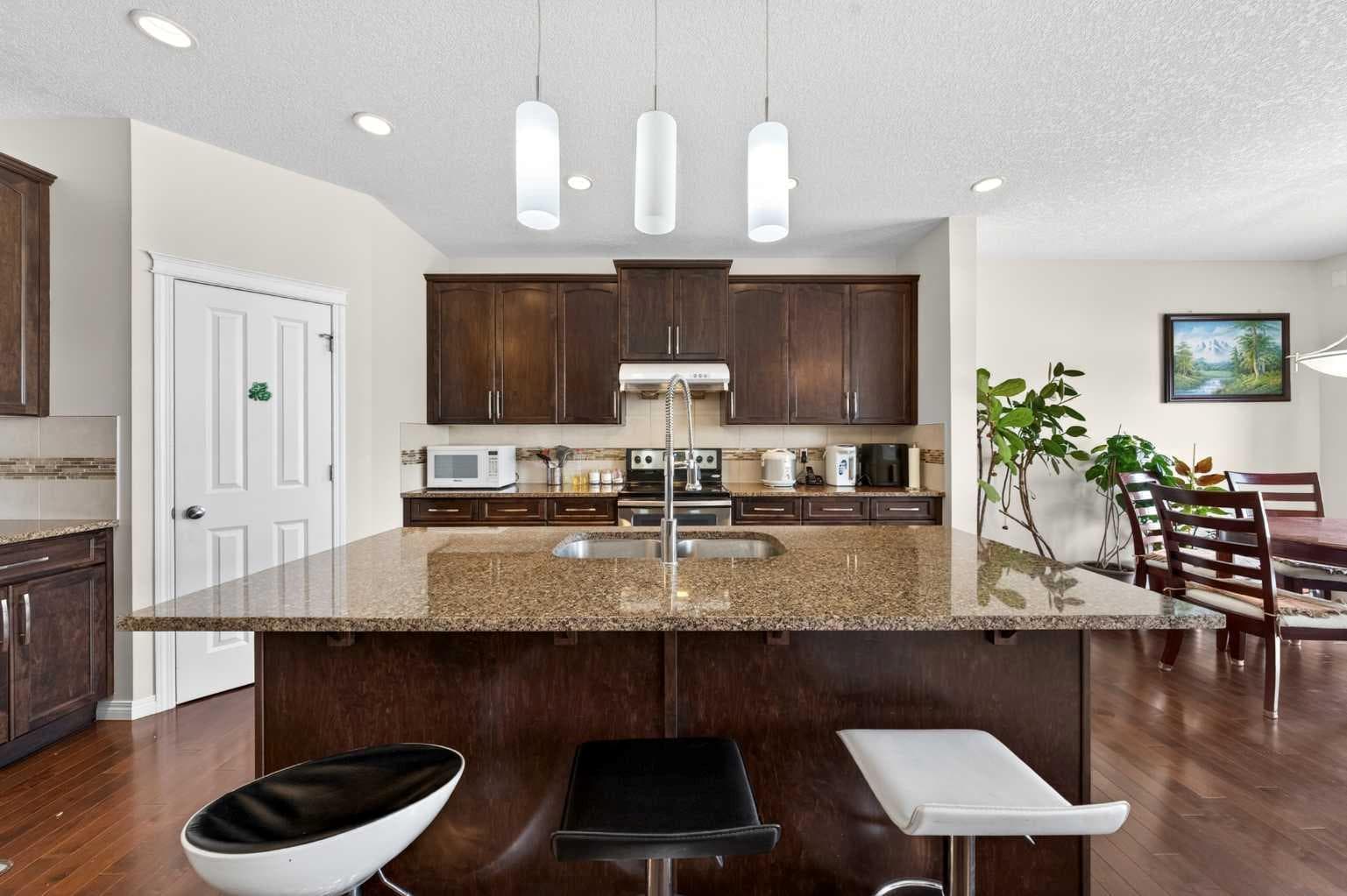277 Panton Way NW — photo 3