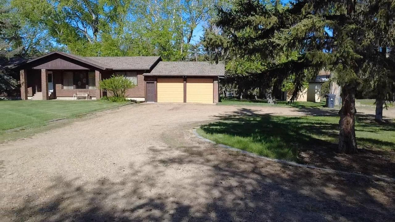 31 Larch Avenue — photo 2