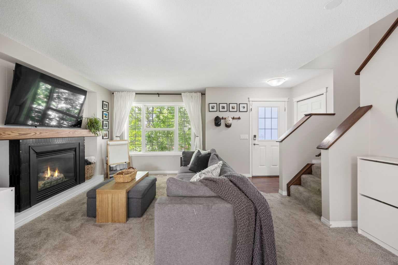 8 Cimarron Grove Rise — photo 4
