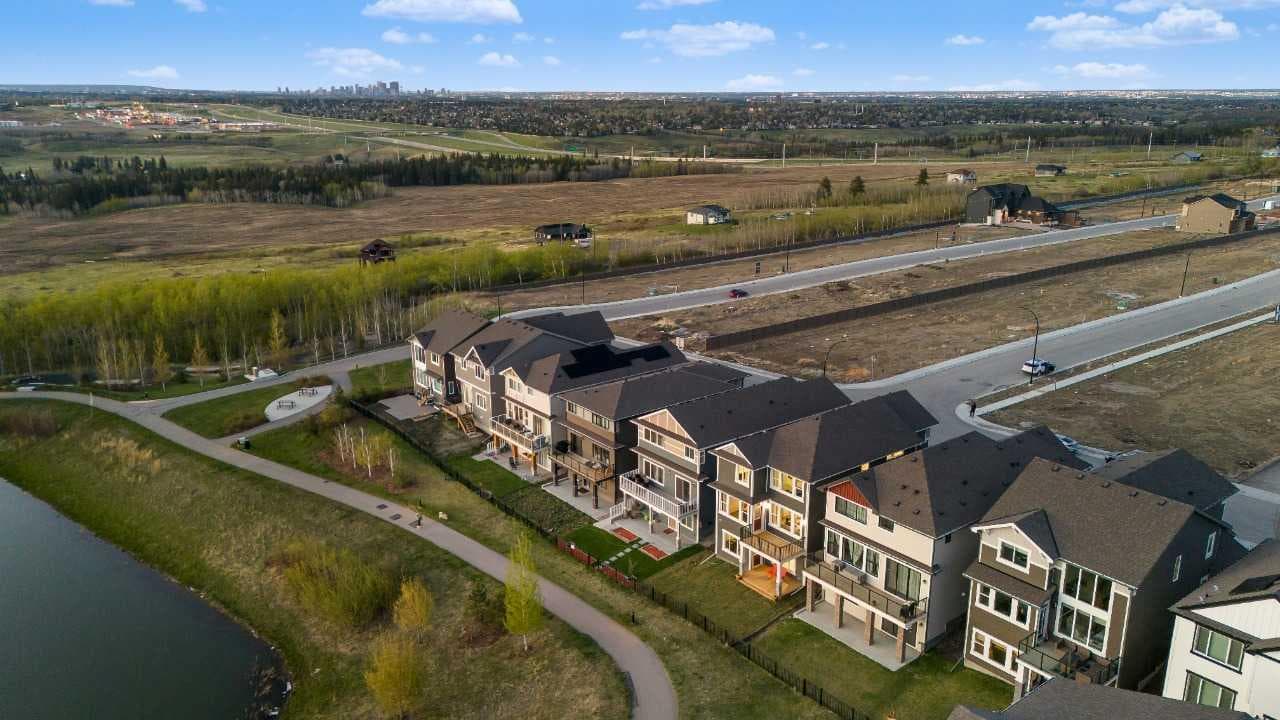 814 Bluerock Way SW — photo 3