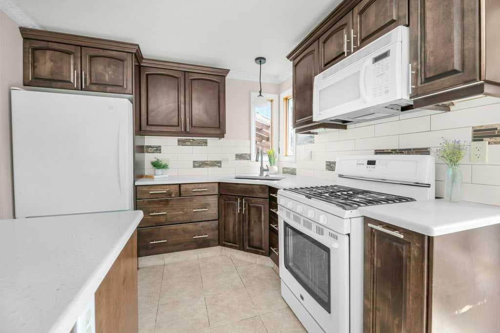 65 Wiltshire Boulevard — photo 4