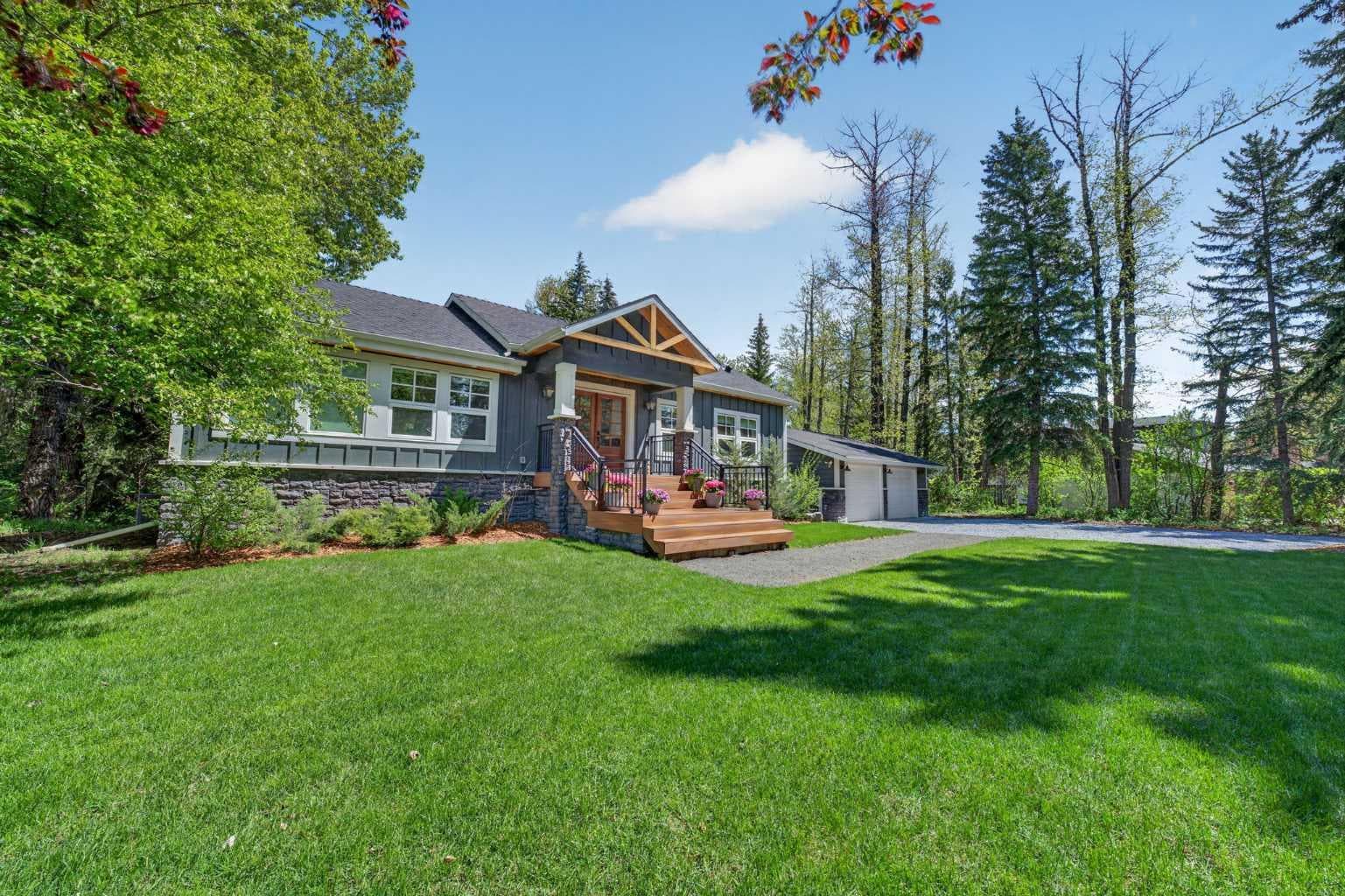 7136 Bow Crescent NW — photo 3