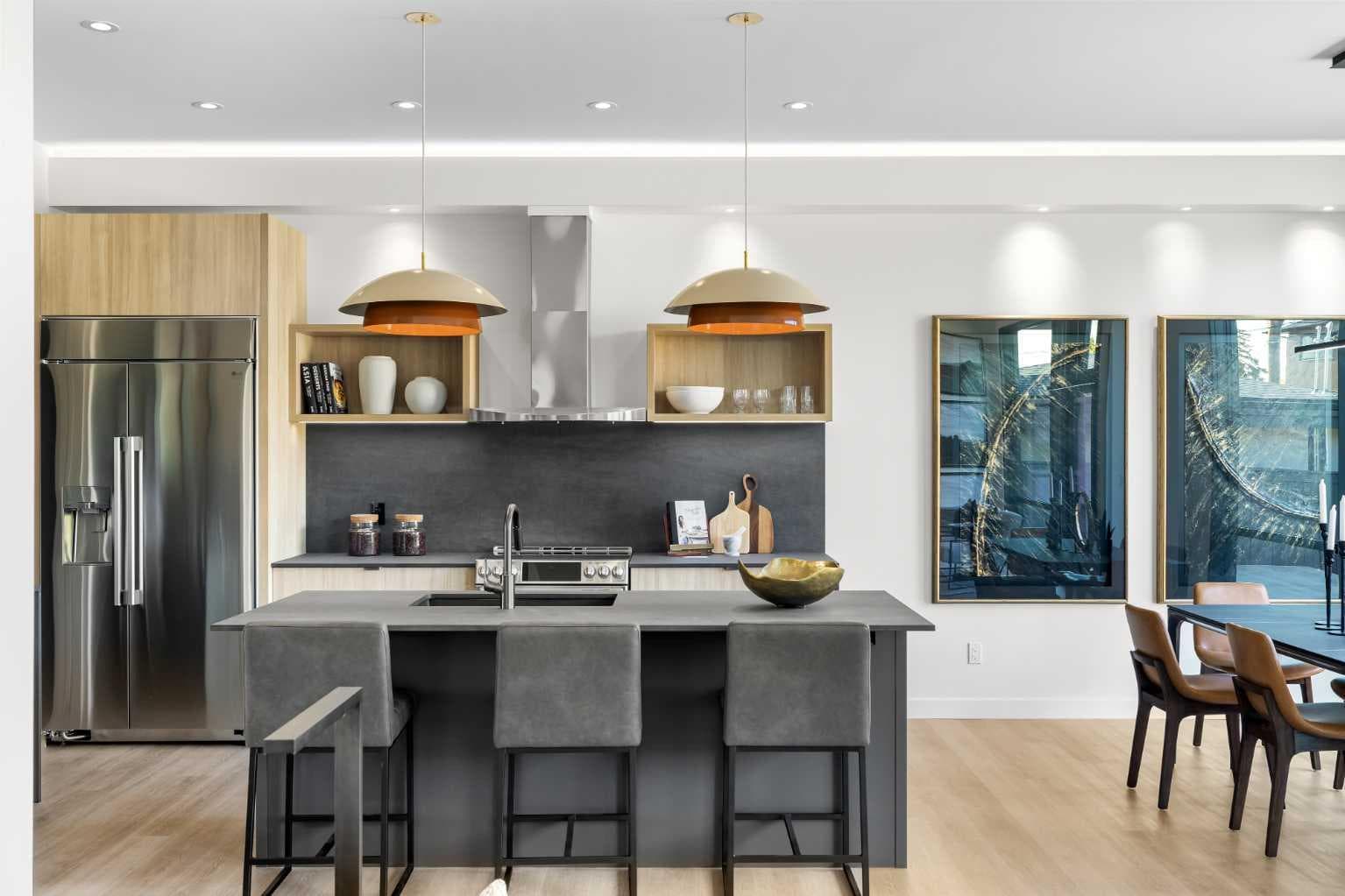 3B Willow Crescent SW — photo 1