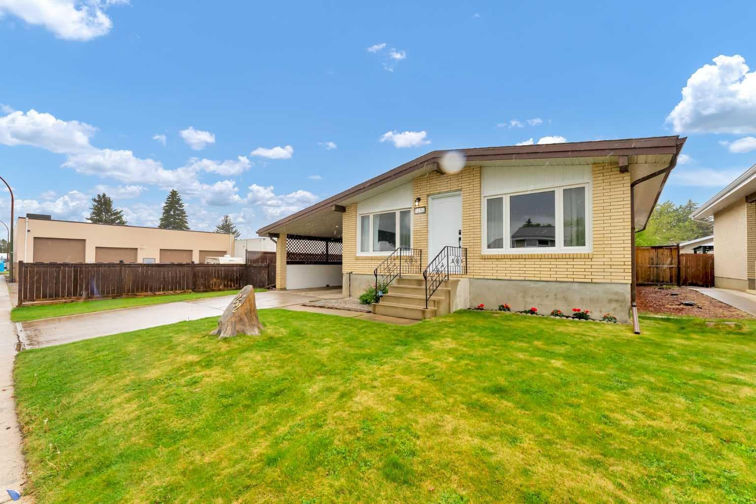 1252 Crockford Crescent NW — photo 3