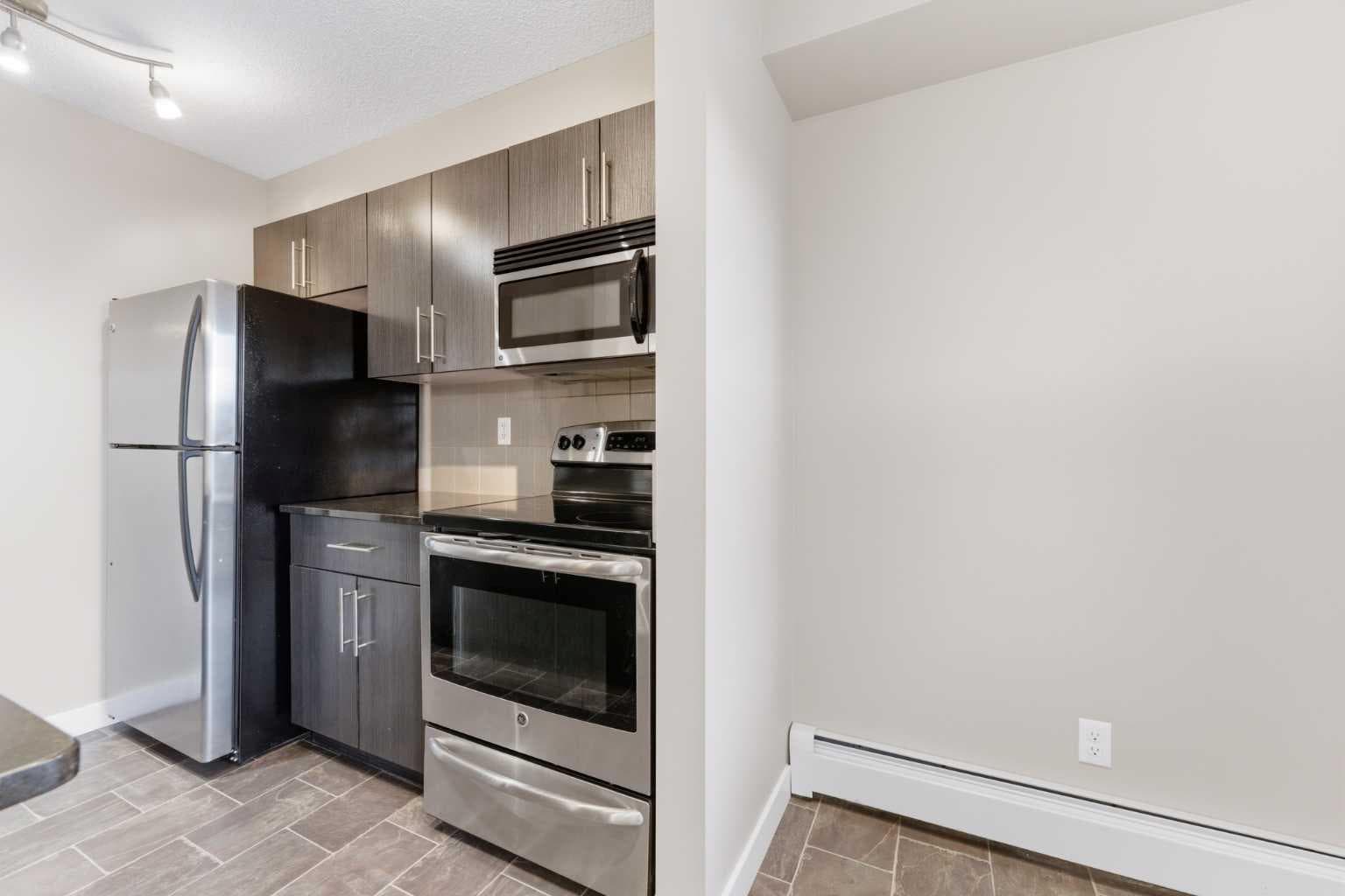 2302, 625 Glenbow Drive — photo 5