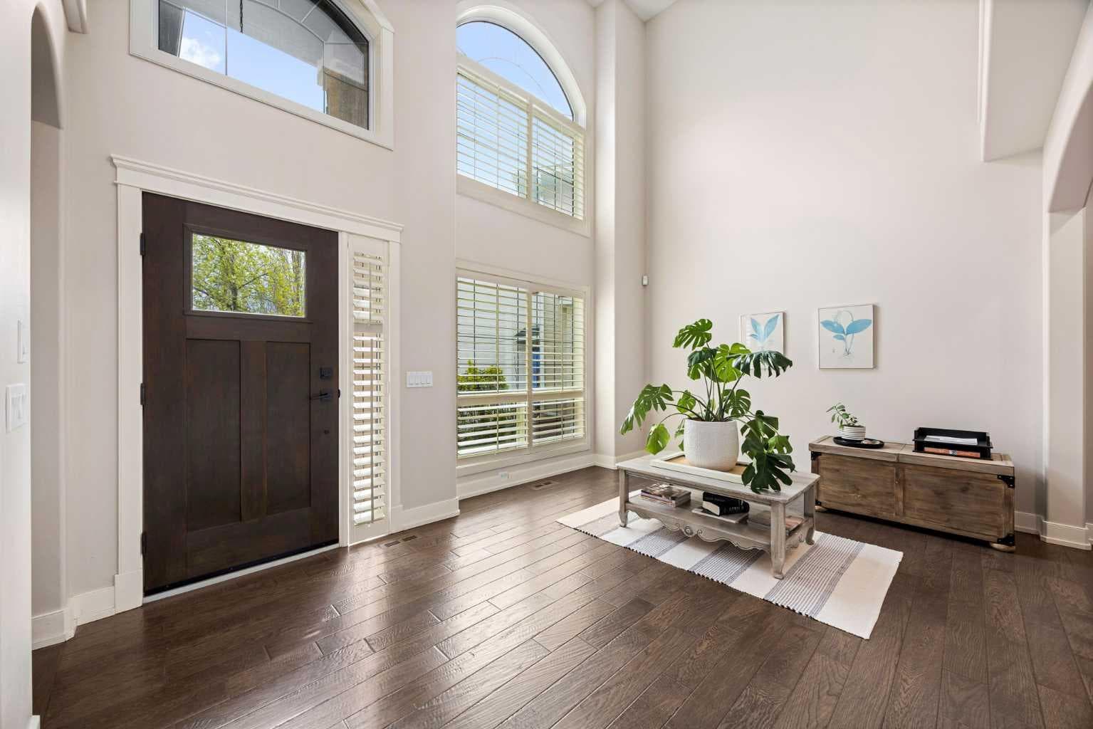 22 Strathridge Court SW — photo 4