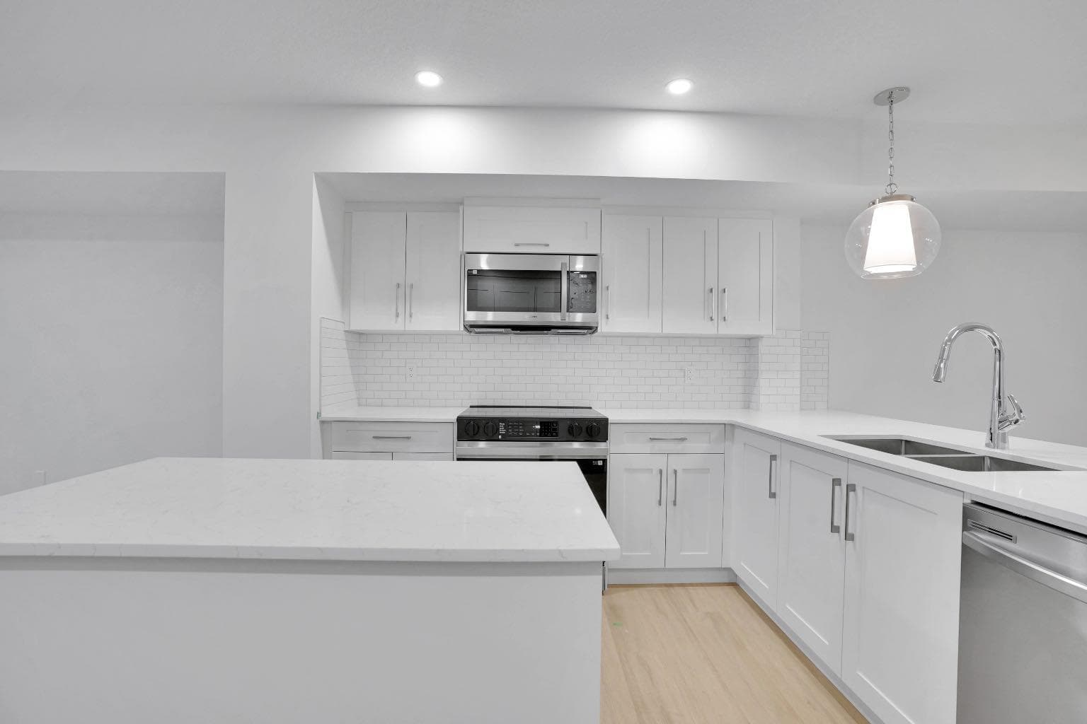 186 Belmont Street SW — photo 2
