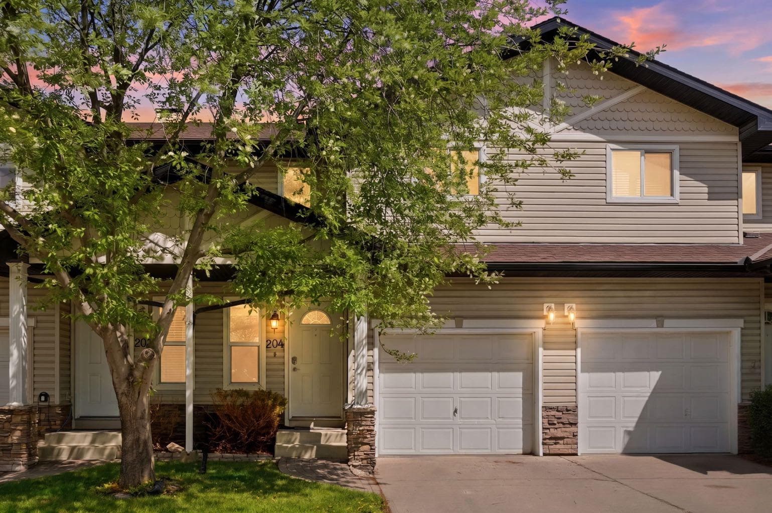 204, 760 Railway Gate SW — photo 1