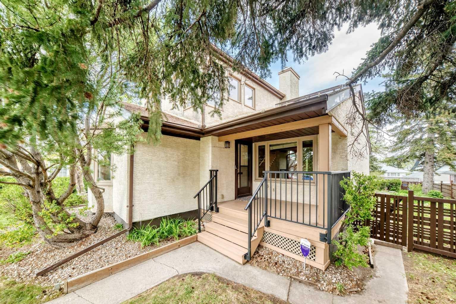 2518 21 Street SW — photo 1