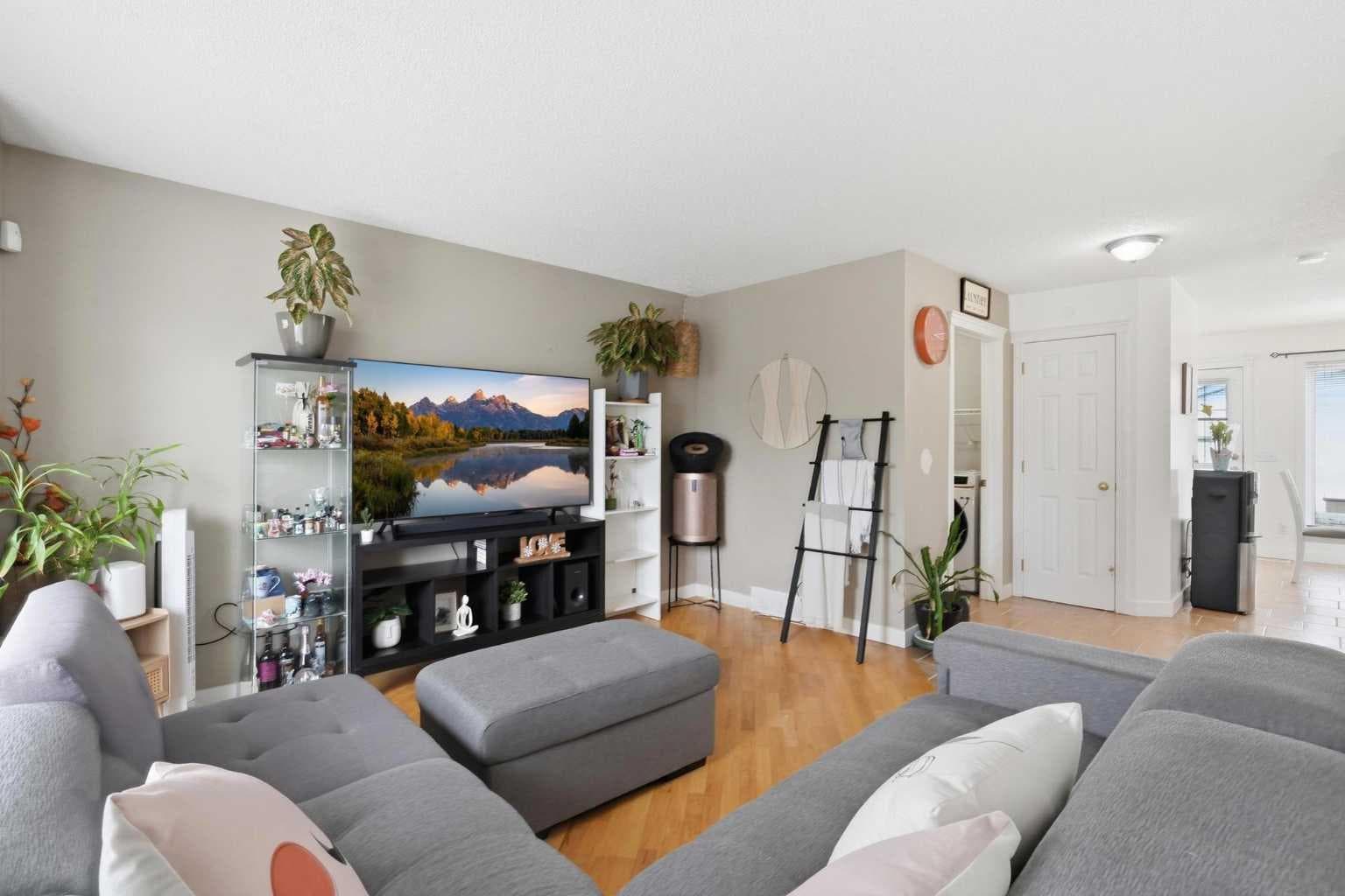 59 Taravista Street NE — photo 3
