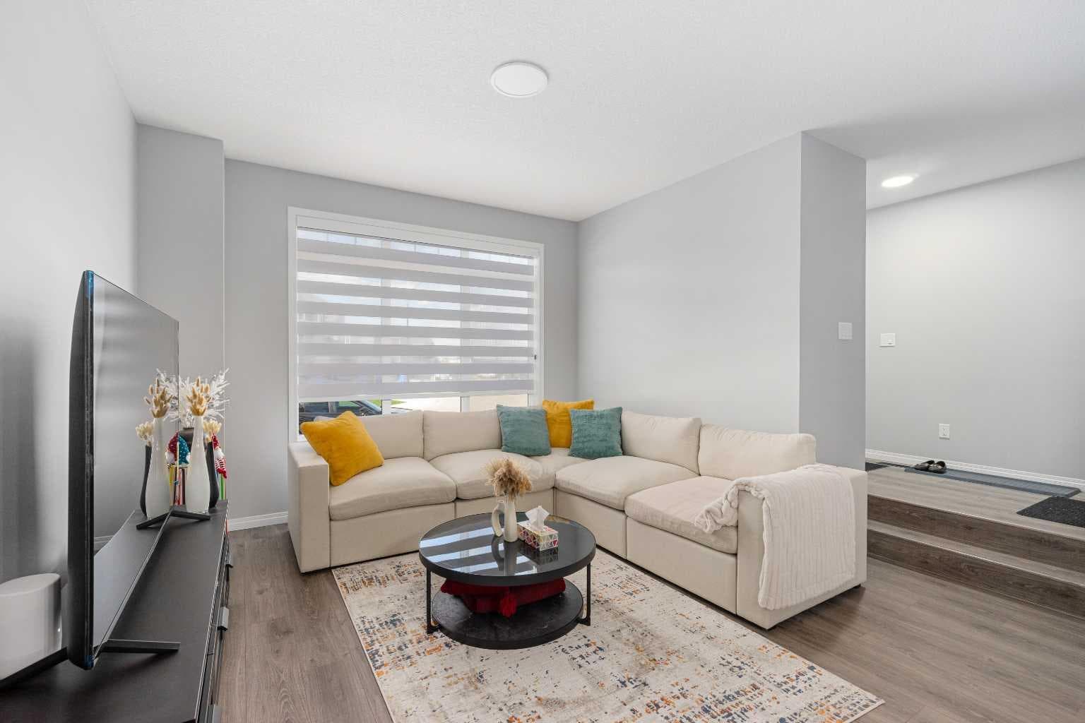 56 Belmont Green SW — photo 2