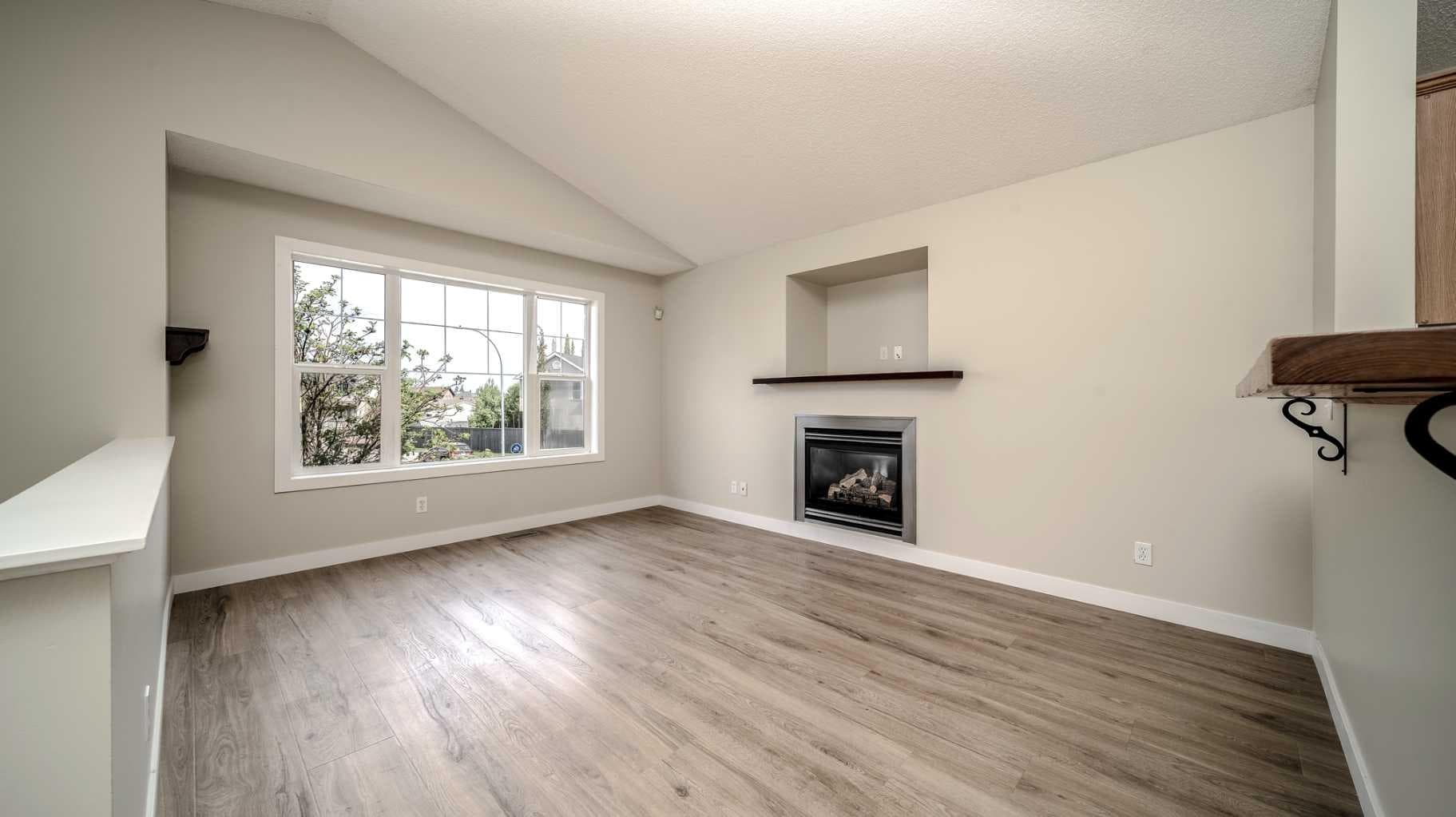 367 Copperfield Heights SE — photo 4