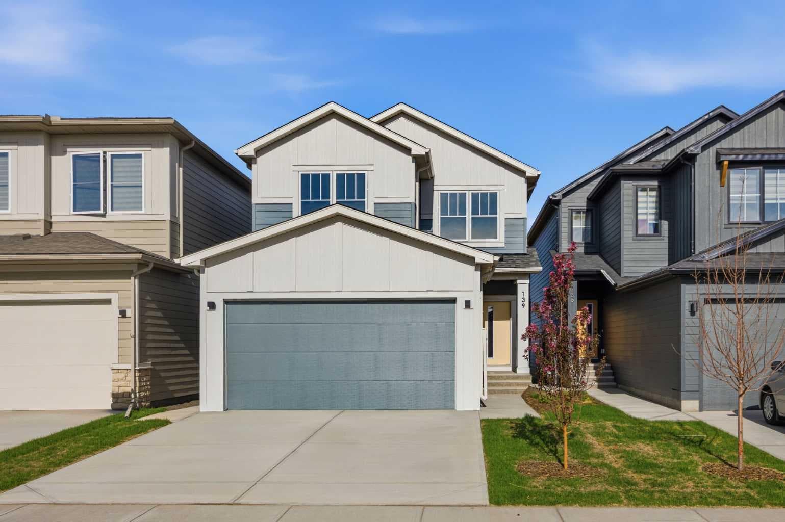 139 Belvedere Crescent SE — photo 1