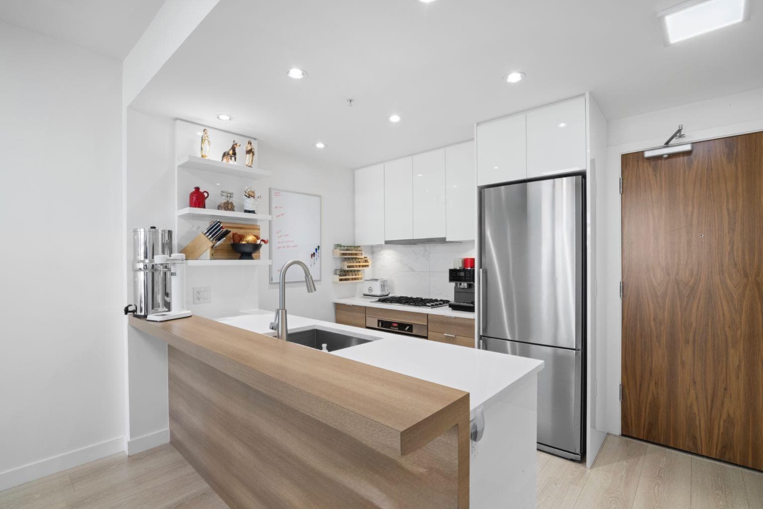 501, 138 Waterfront Court SW — photo 5