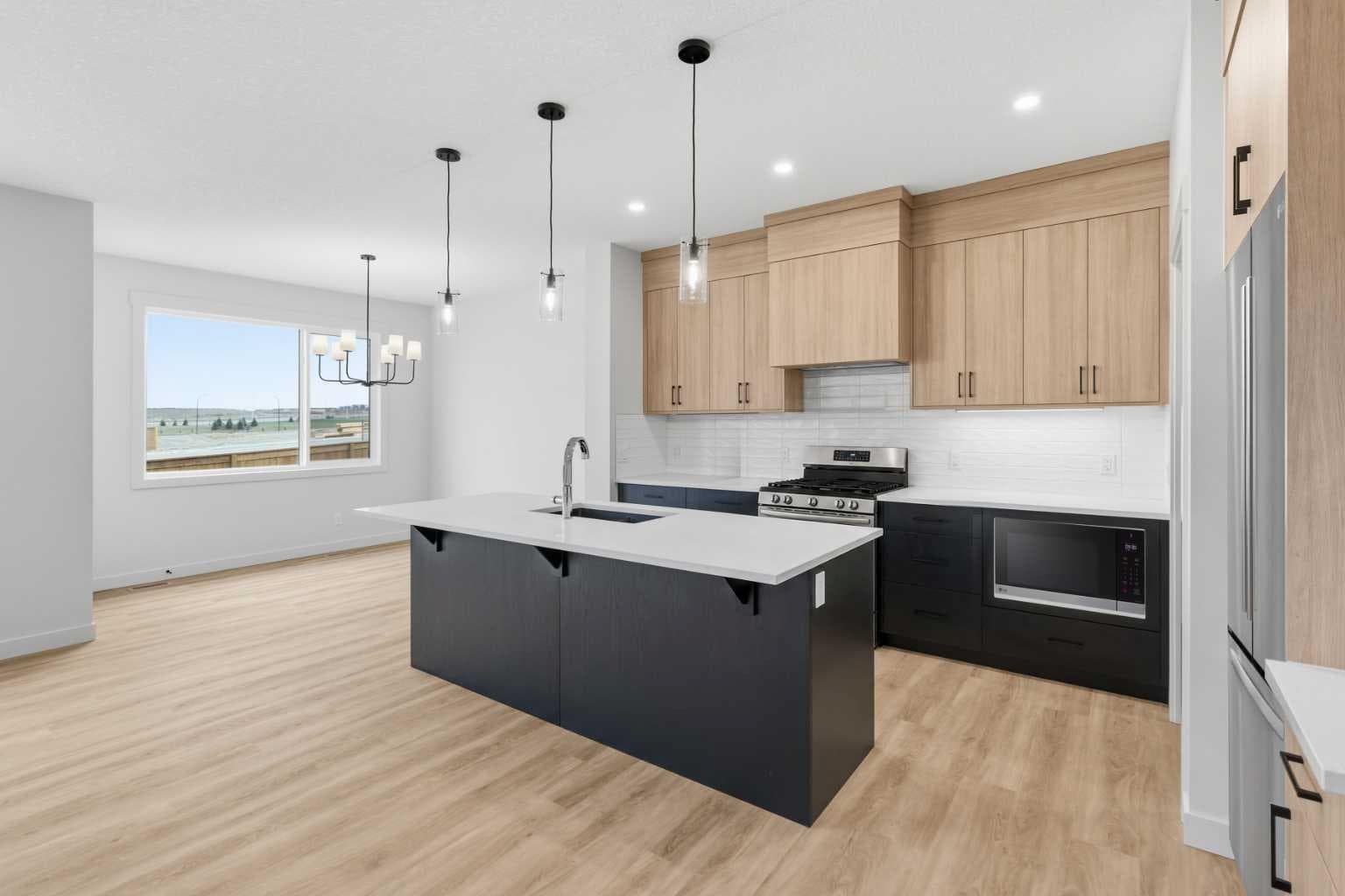 190 Annette Landing NW — photo 2