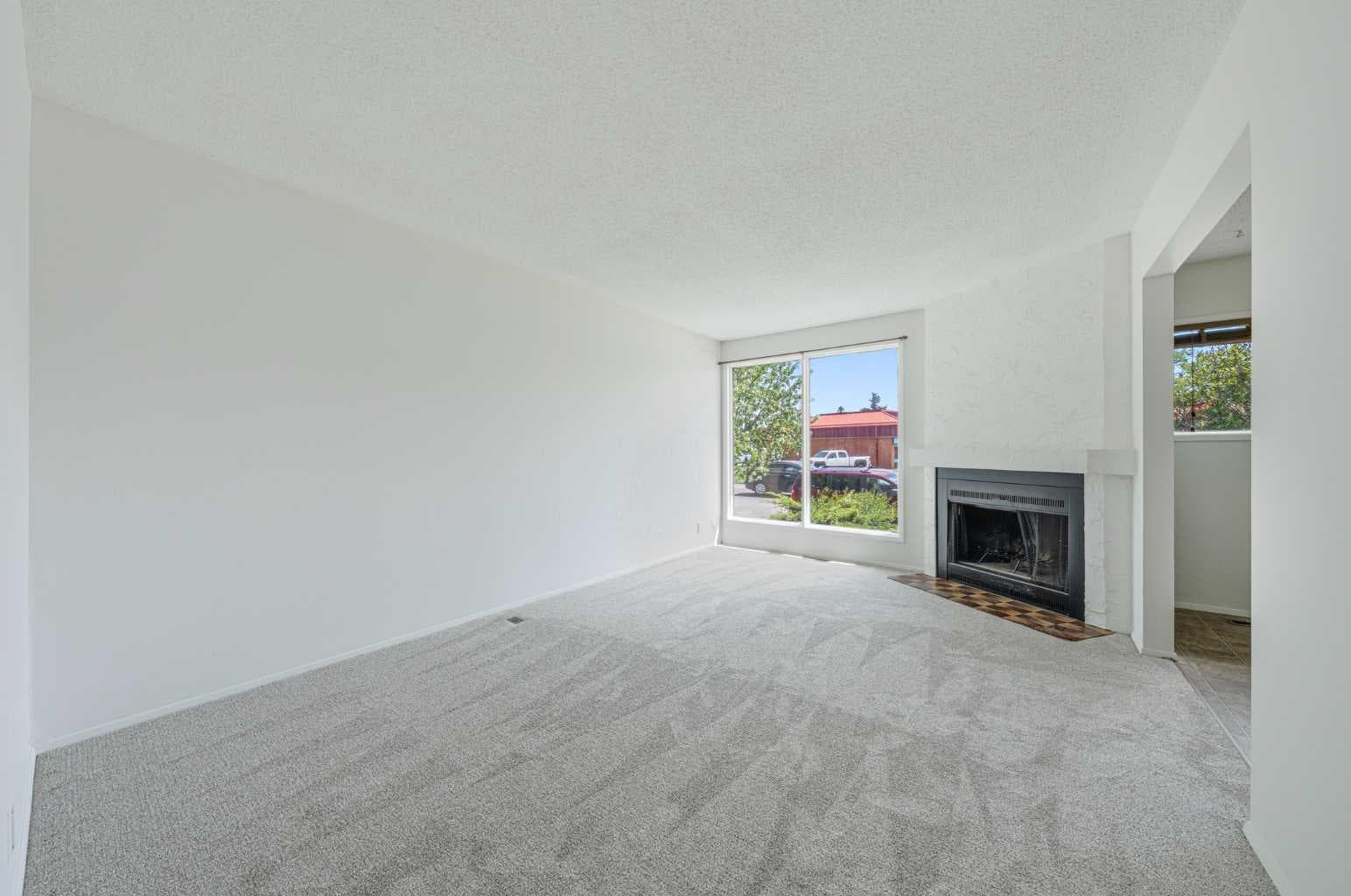 2164 Summerfield Boulevard SE — photo 4