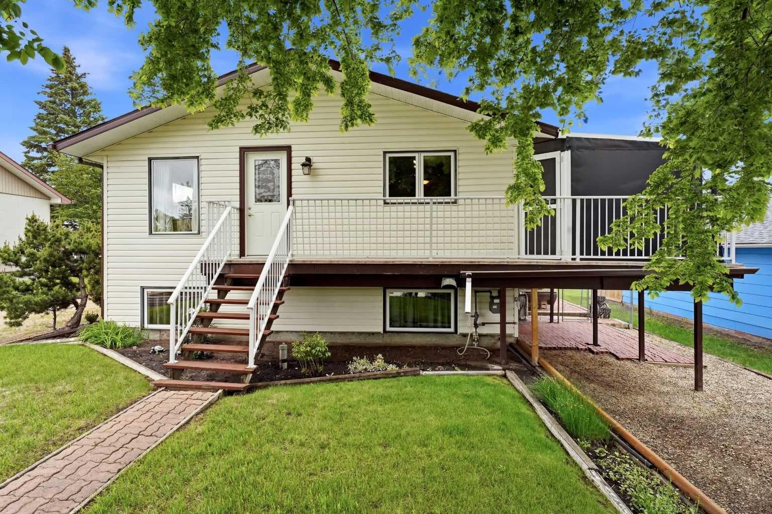 4618 48 Street — photo 1