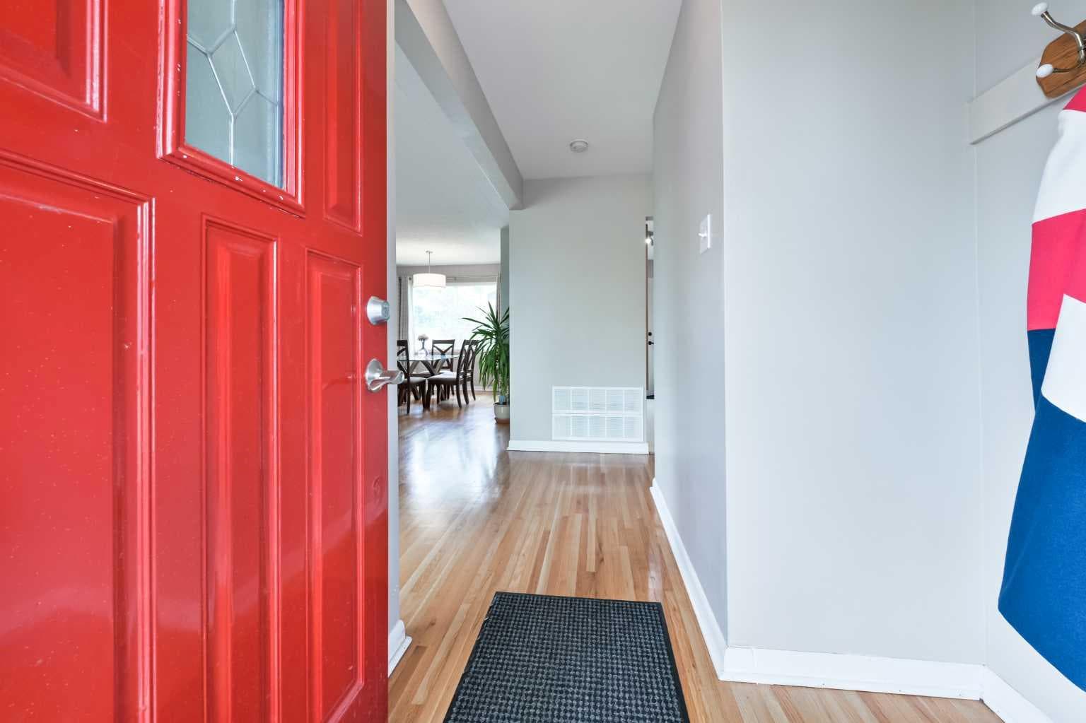 4027 19 Street NW — photo 3