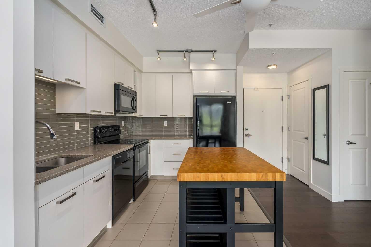 3210, 175 Silverado Boulevard SW — photo 4