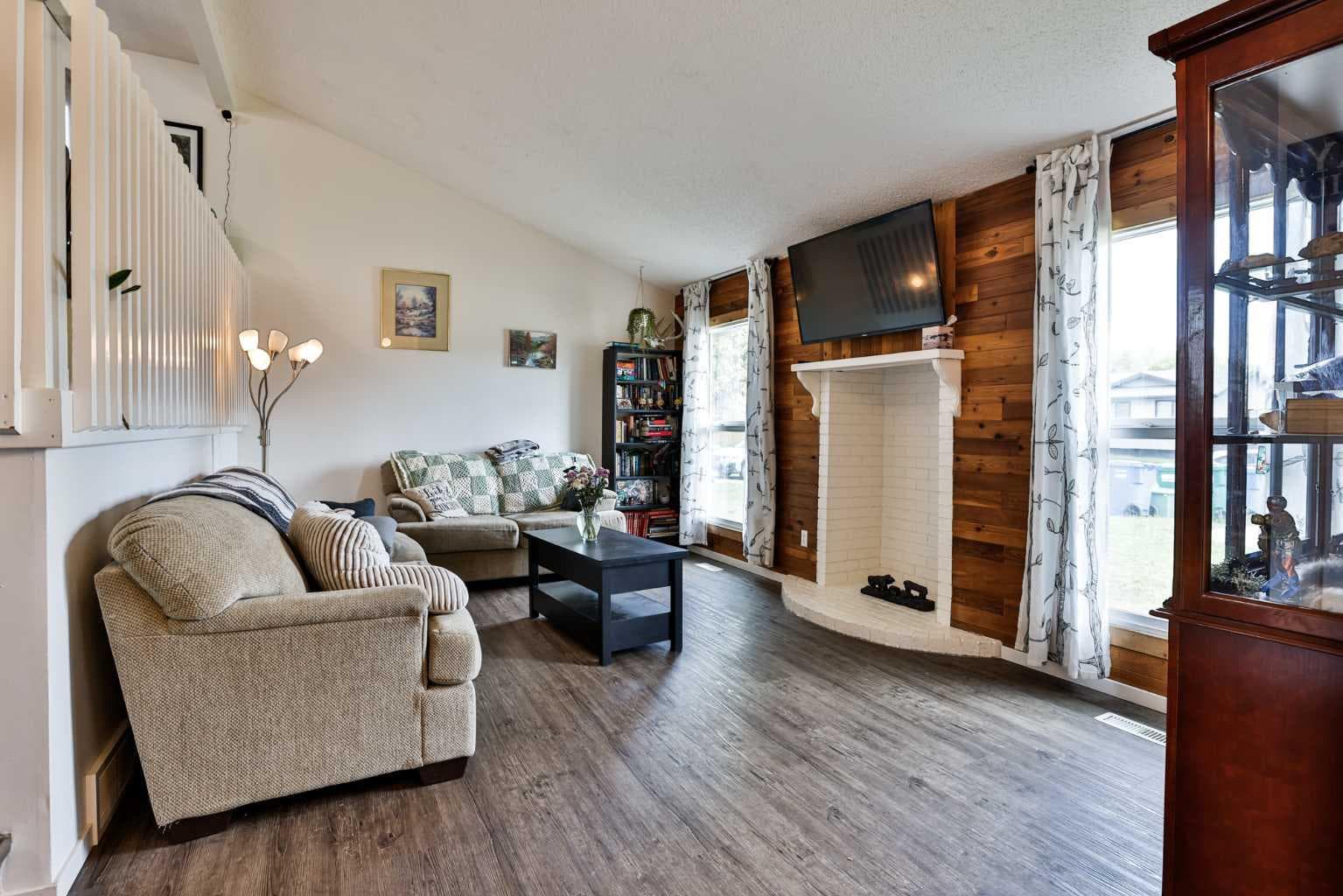 65 Princeton Crescent W — photo 3