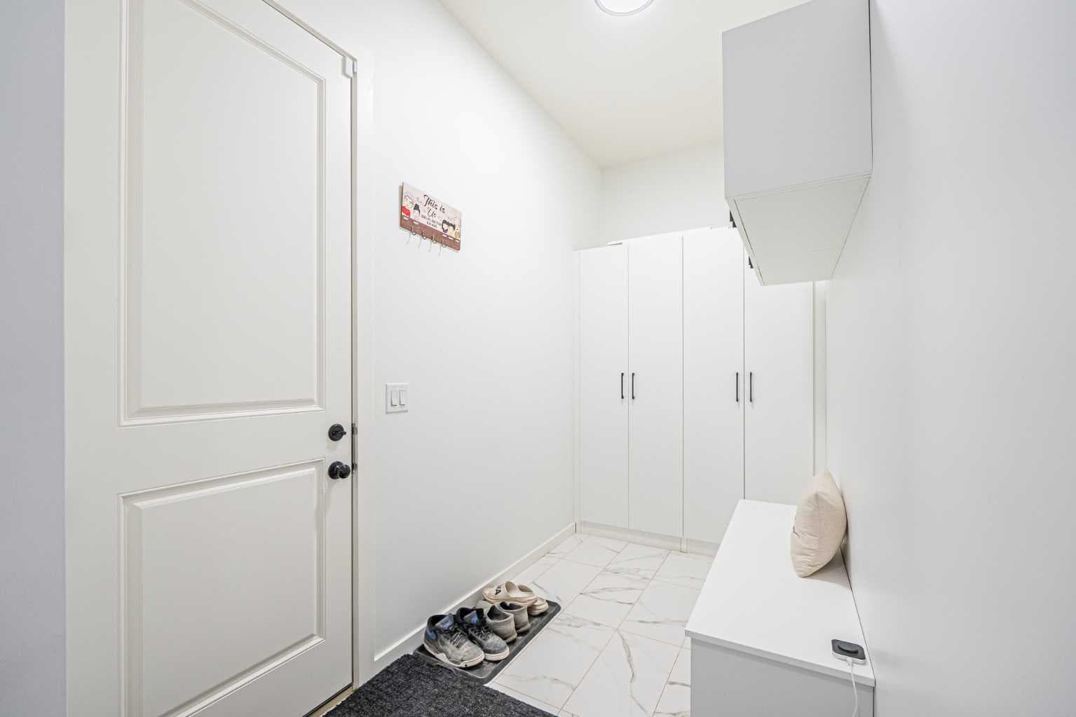 2325 Lancaster Heights SE — photo 5