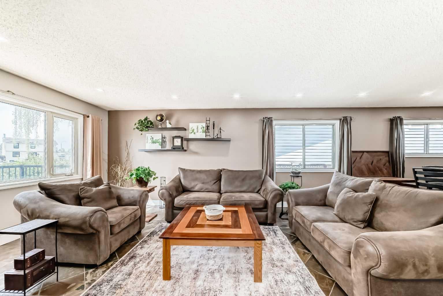 11 Huntstrom Place NE — photo 4