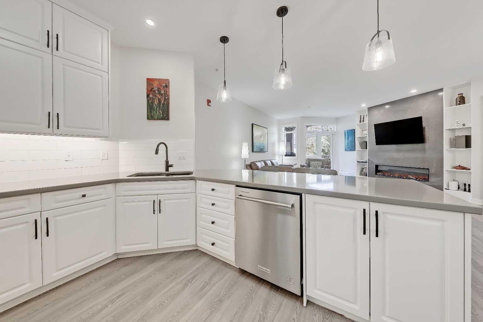 402, 2419 Erlton Road SW — photo 4