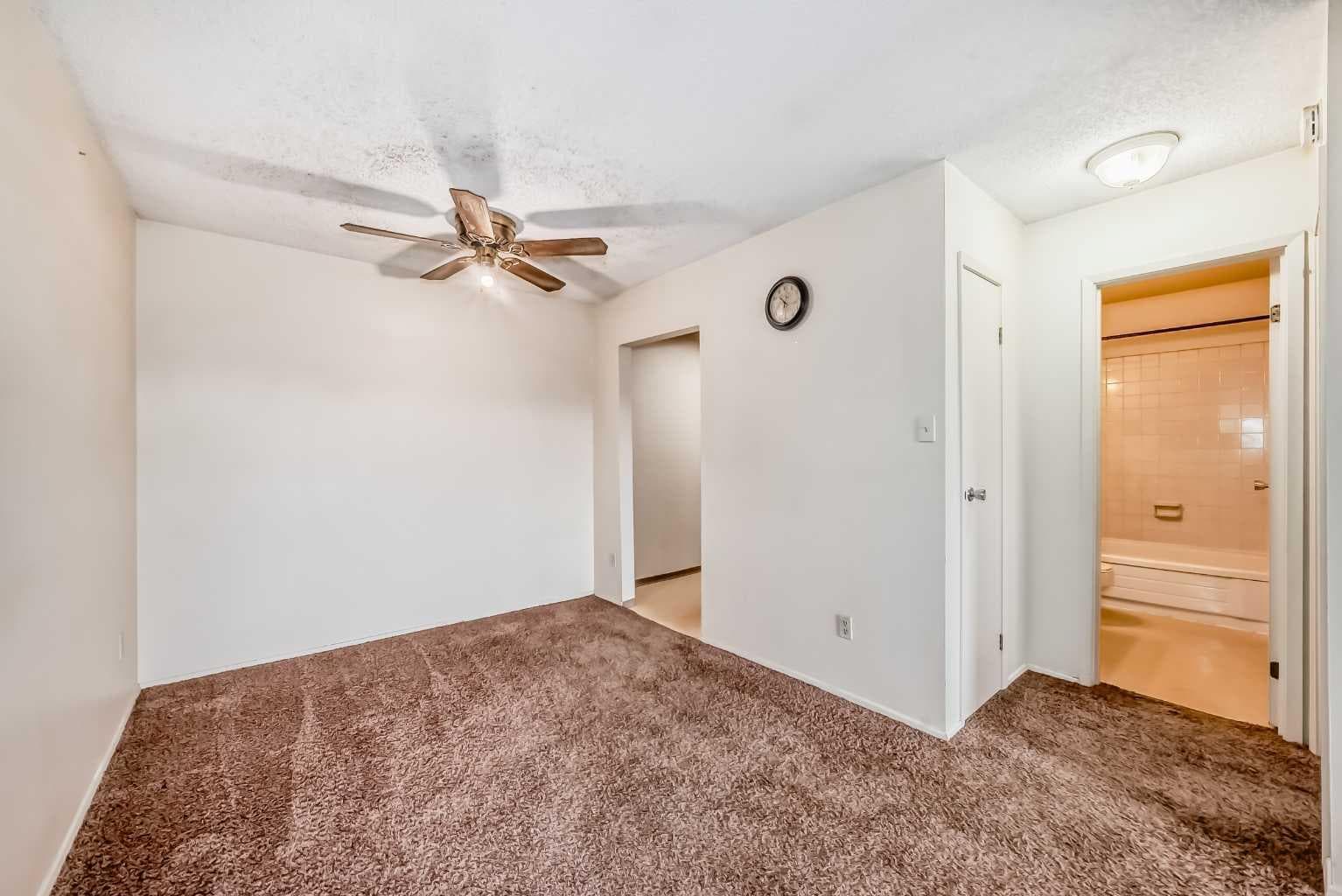 1312, 315 Southampton Drive SW — photo 5