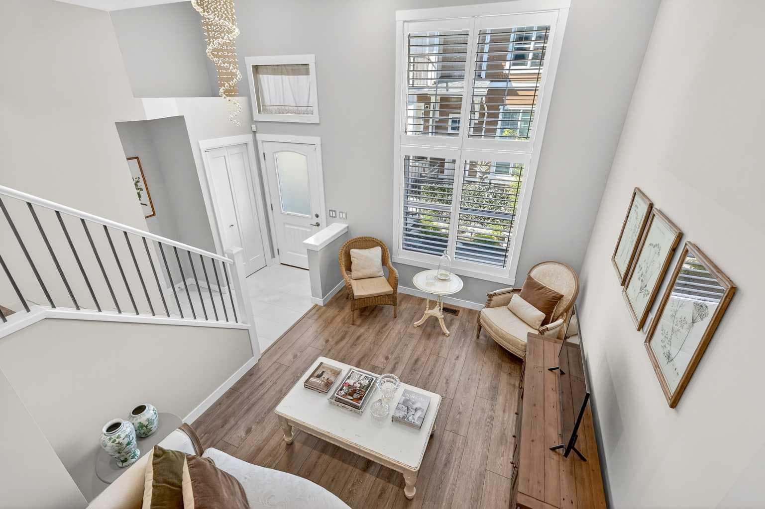 814 Cranbrook Walk SE — photo 1