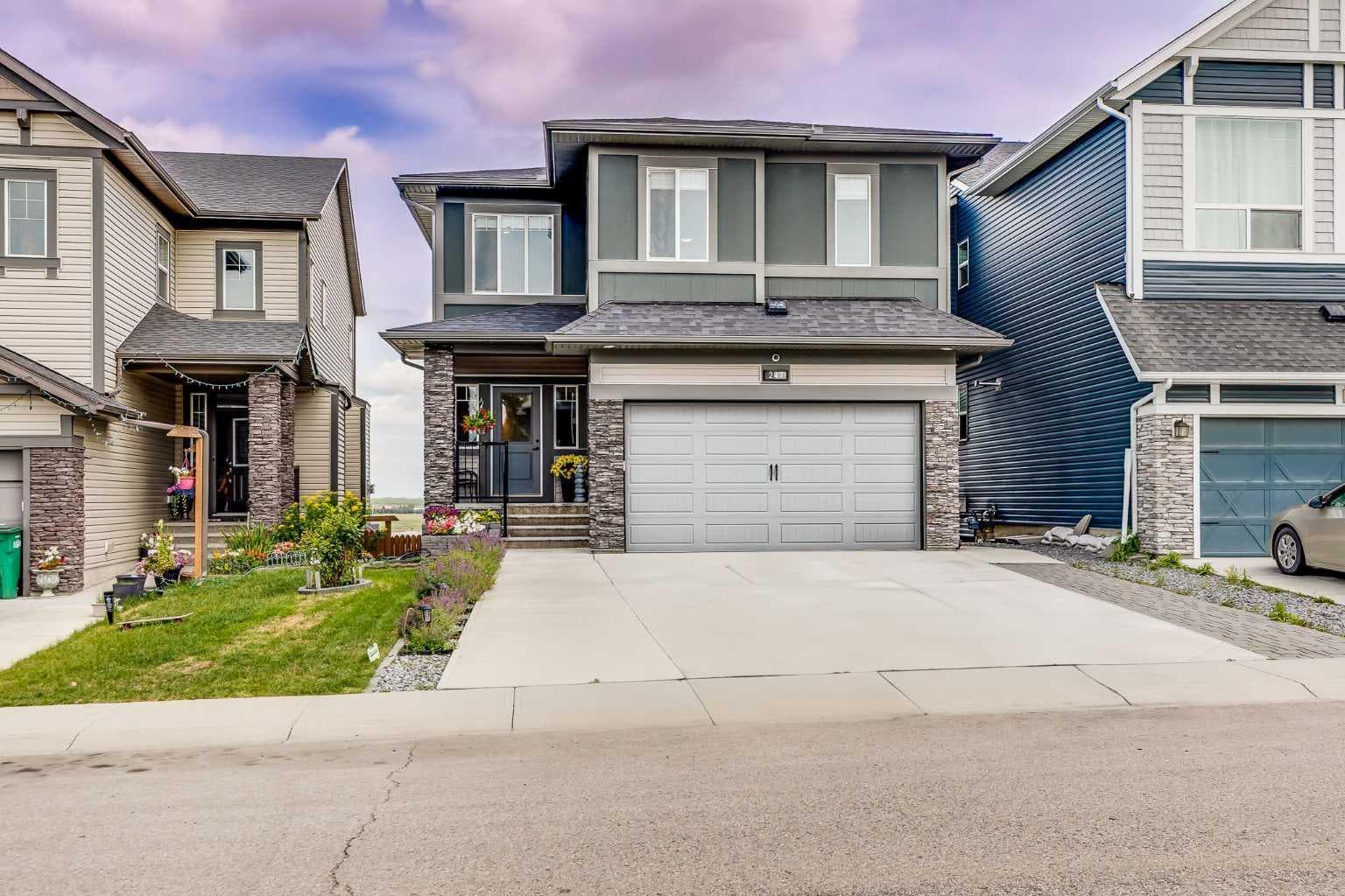 247 Hillcrest Heights SW — photo 1