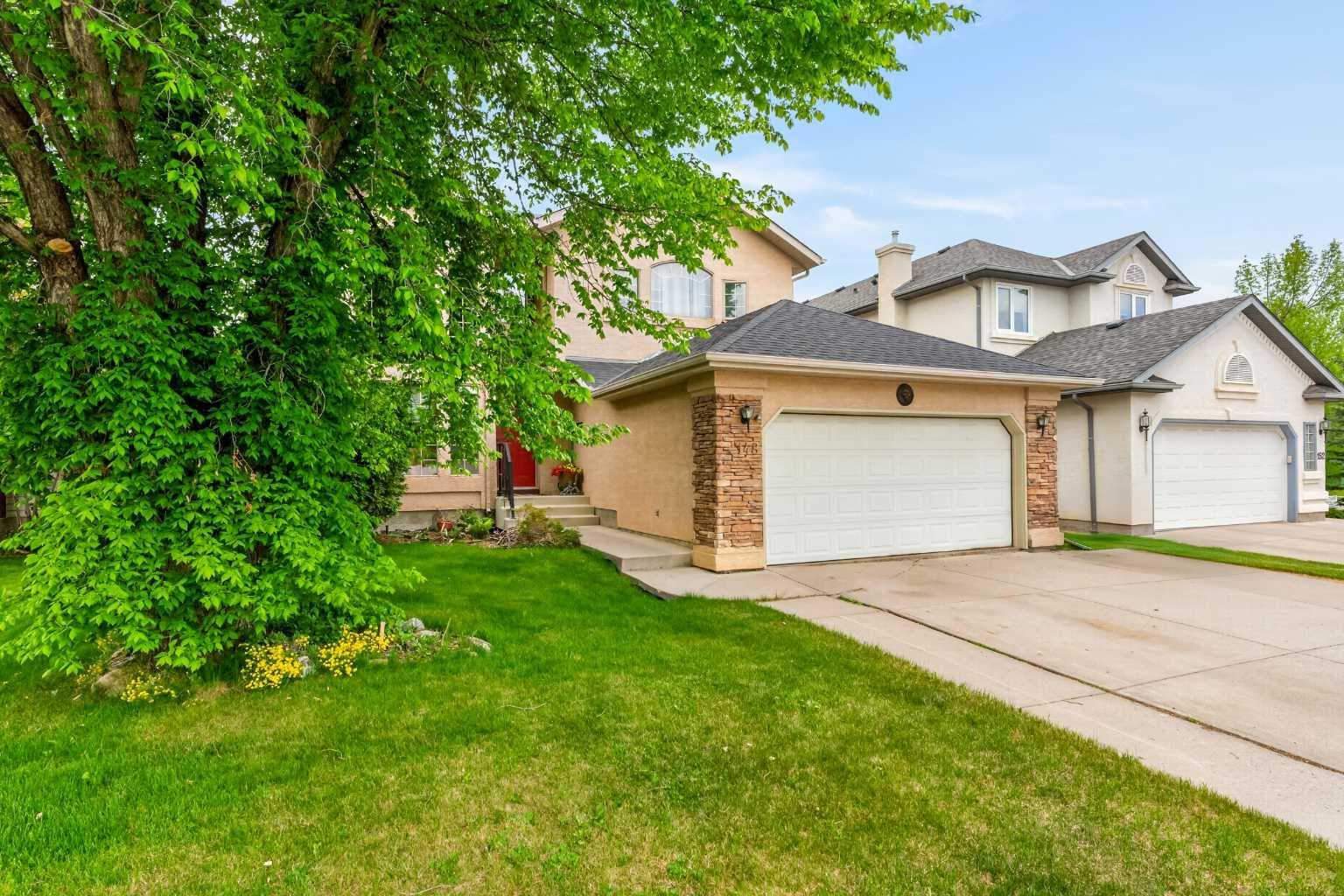 148 Sierra Madre Crescent SW — photo 2