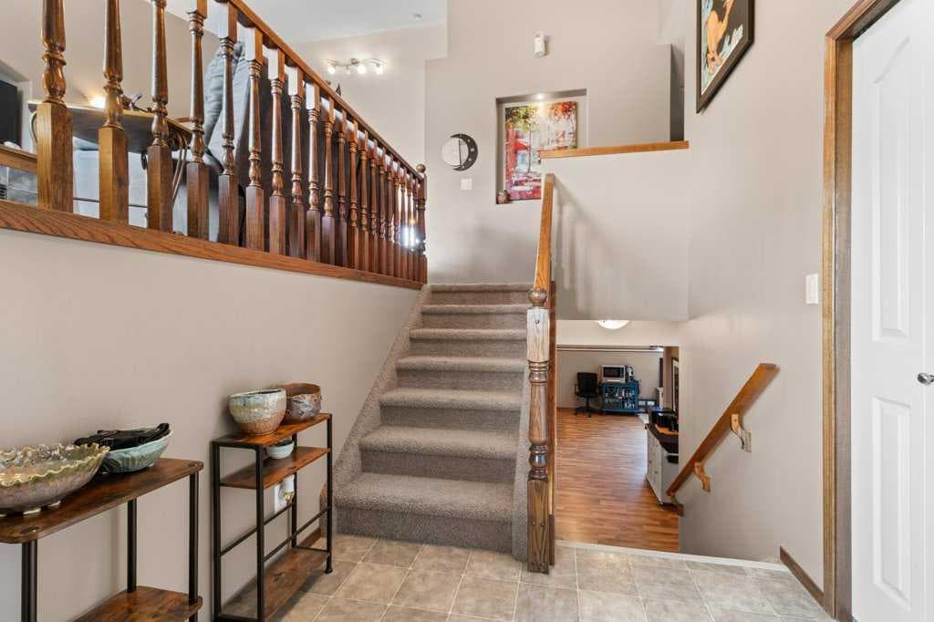 179 Issard Close — photo 4